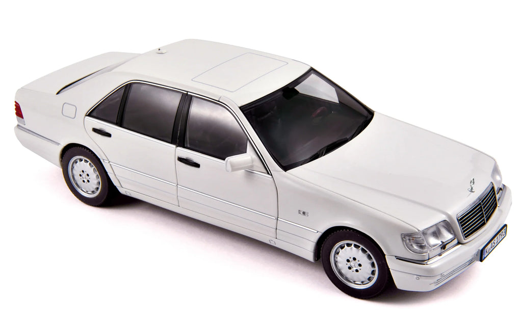 Mercedes-Benz S600 1997 White 1:18