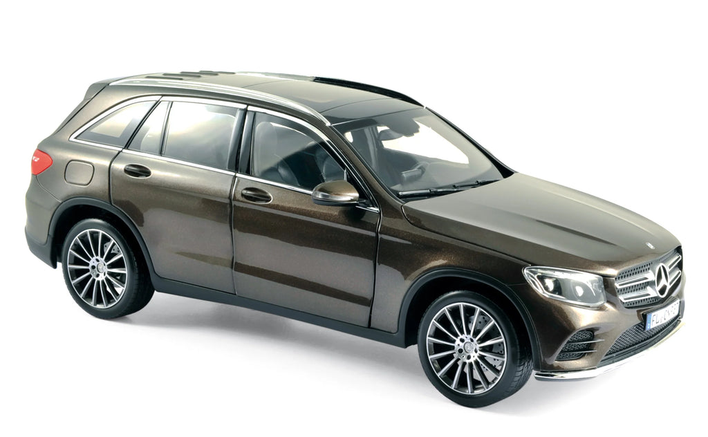 Mercedes-Benz GLC 2015 Marron métallisé 1:18