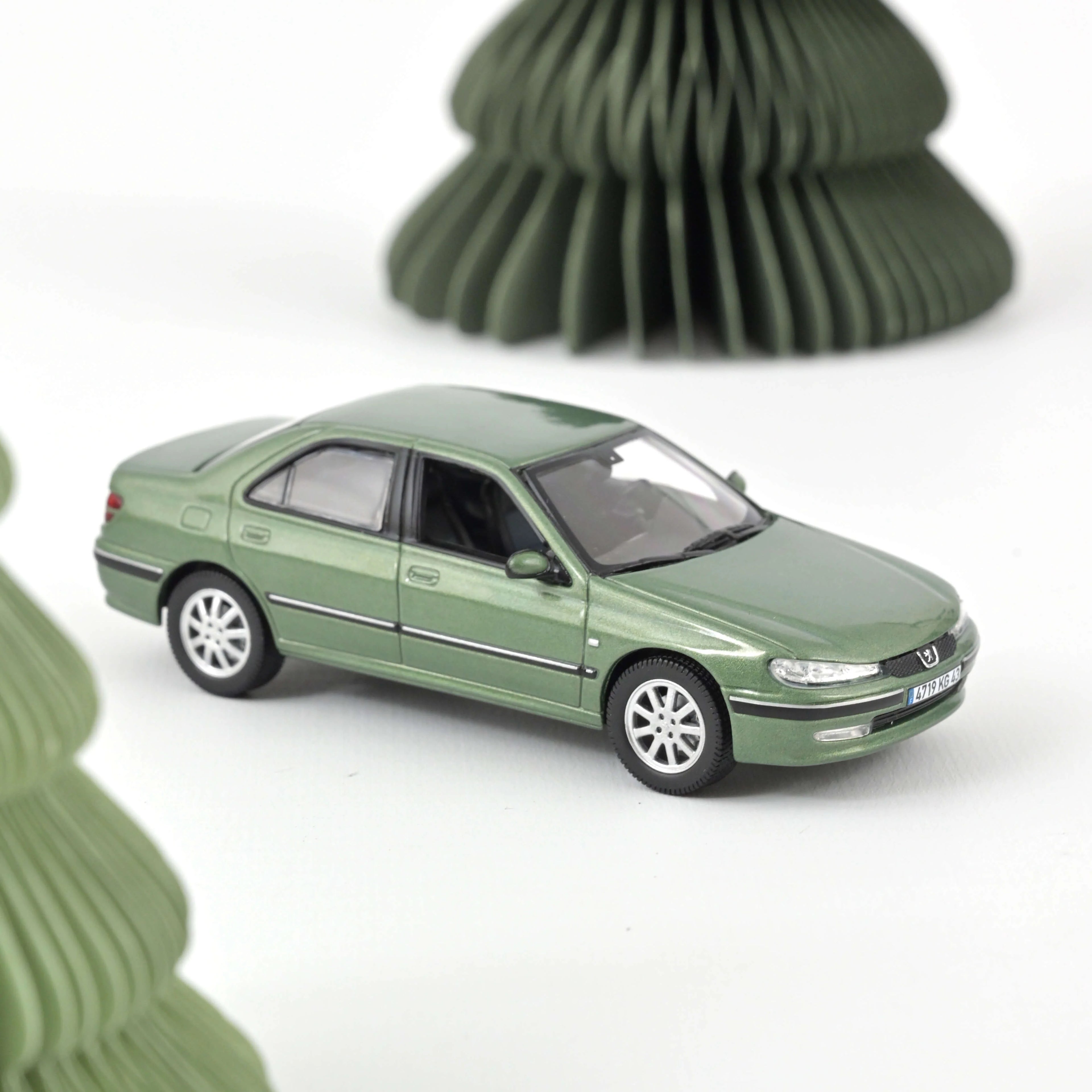 Peugeot 406 2002 Vert anglais 1/43