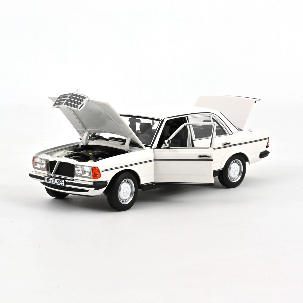 Mercedes-Benz 200 1982 White 1:18