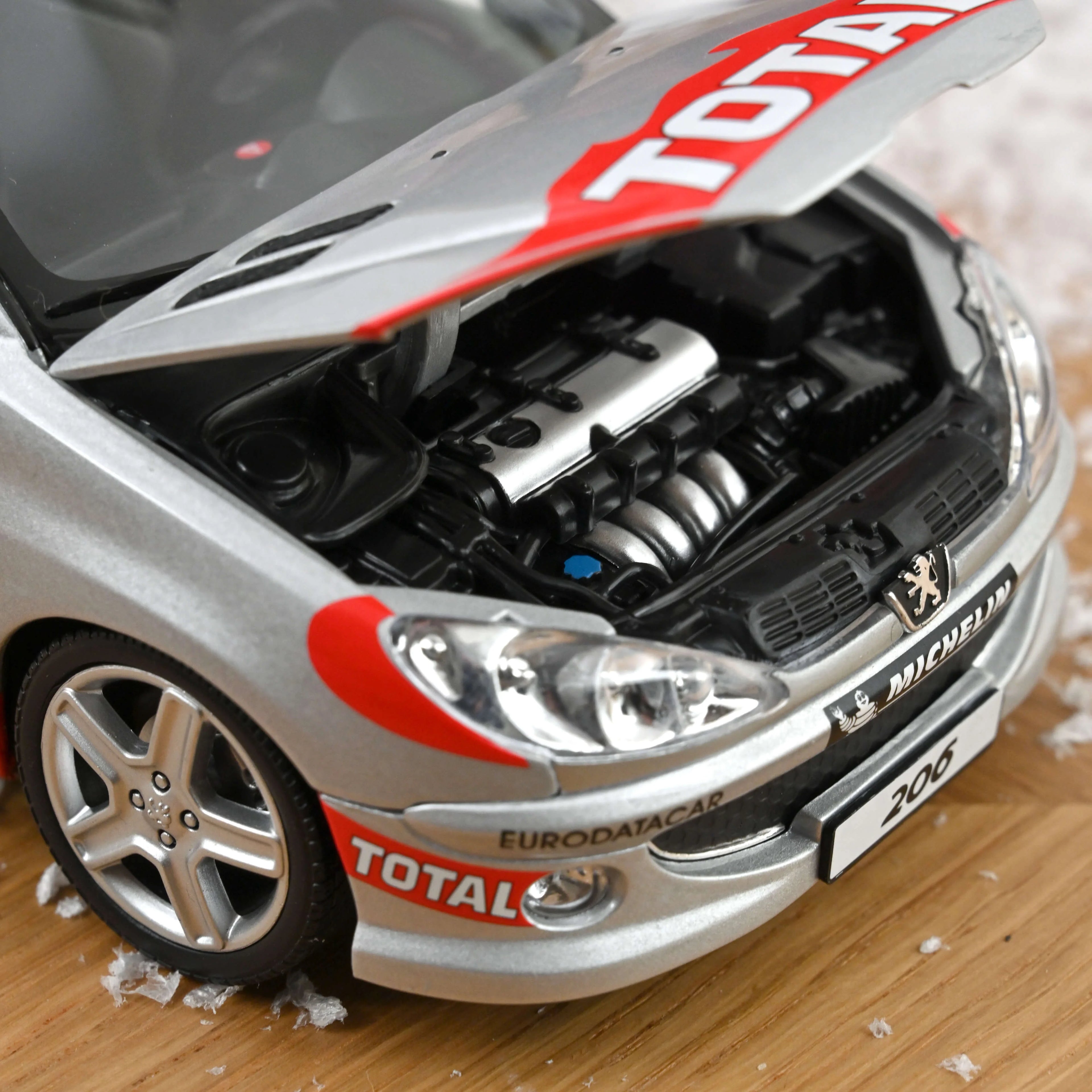 Peugeot 206 WRC Edition 2003 1:18 - 206 Teile