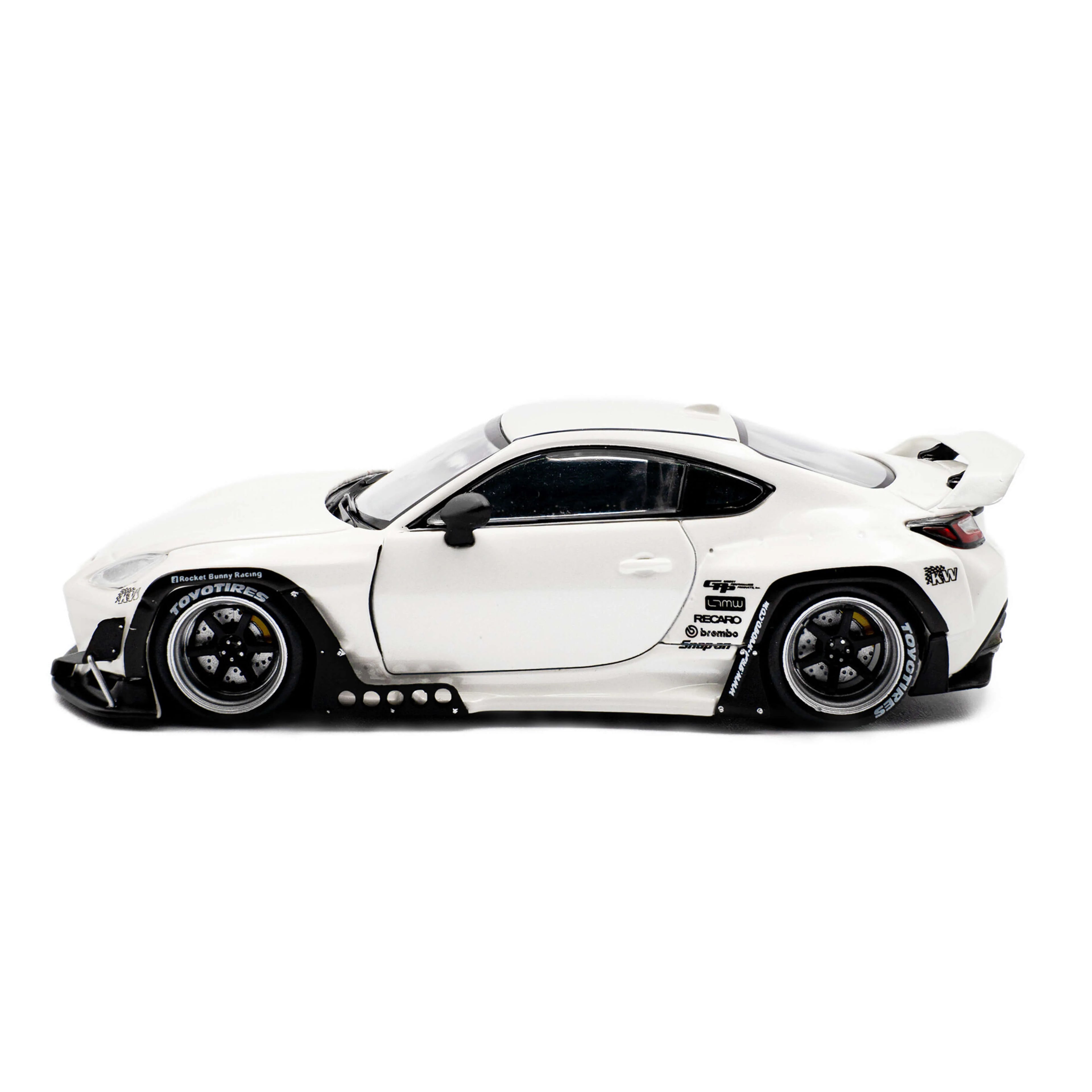 Pandem Toyota GR86 white 2022 1/43