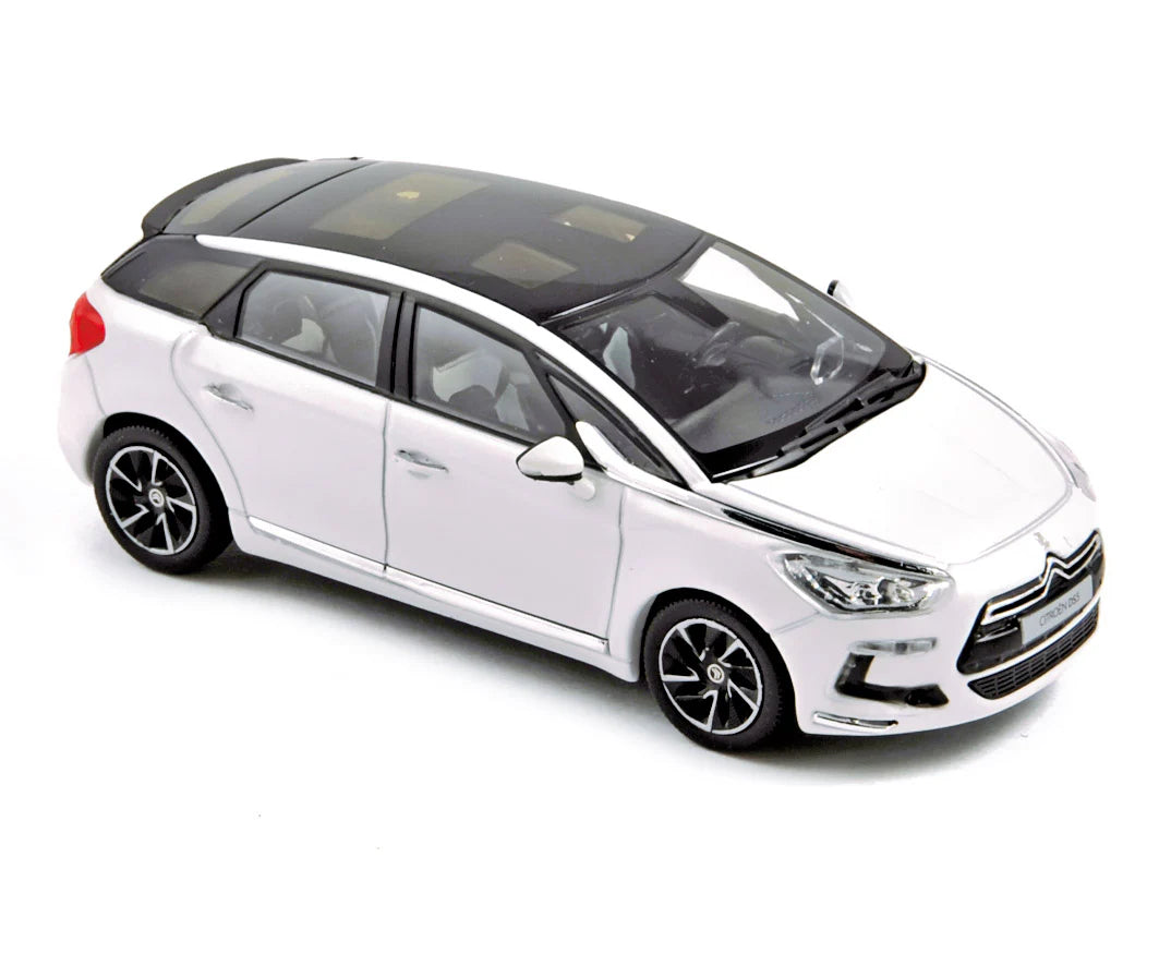 Citroën DS5 2011 Blanc Nacré 1:43