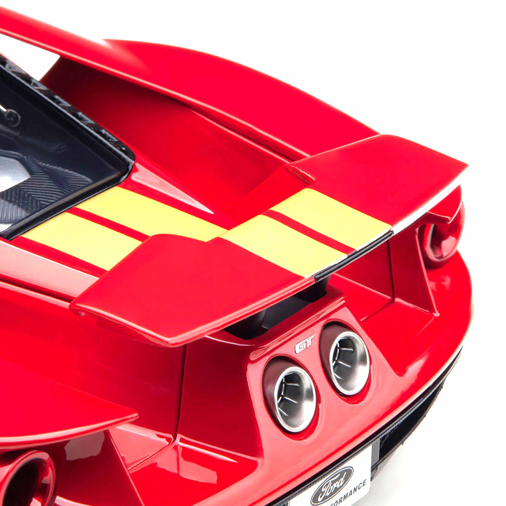 Ford GT 2022 Alan Mann Heritage Edition 1:18