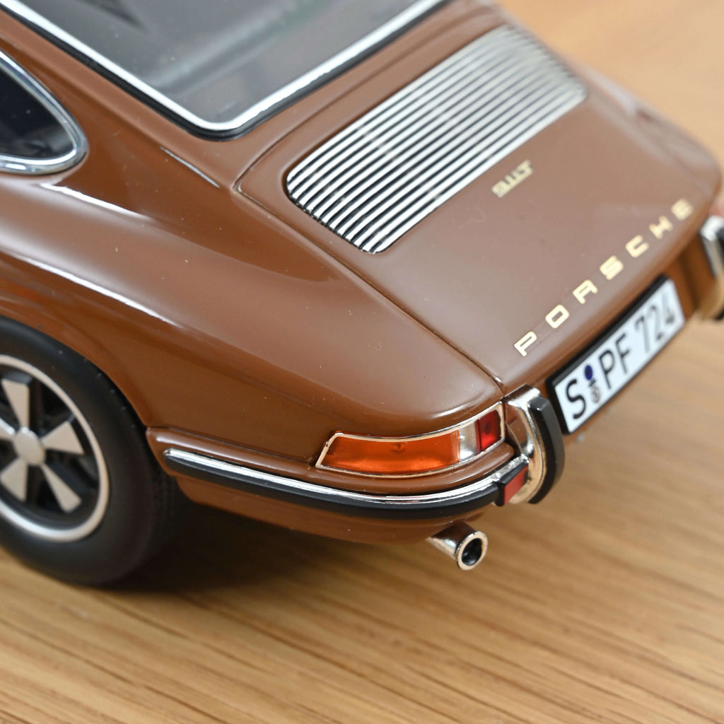 Porsche 911 T 1969 Brun sépia 1:18 - 400 pcs
