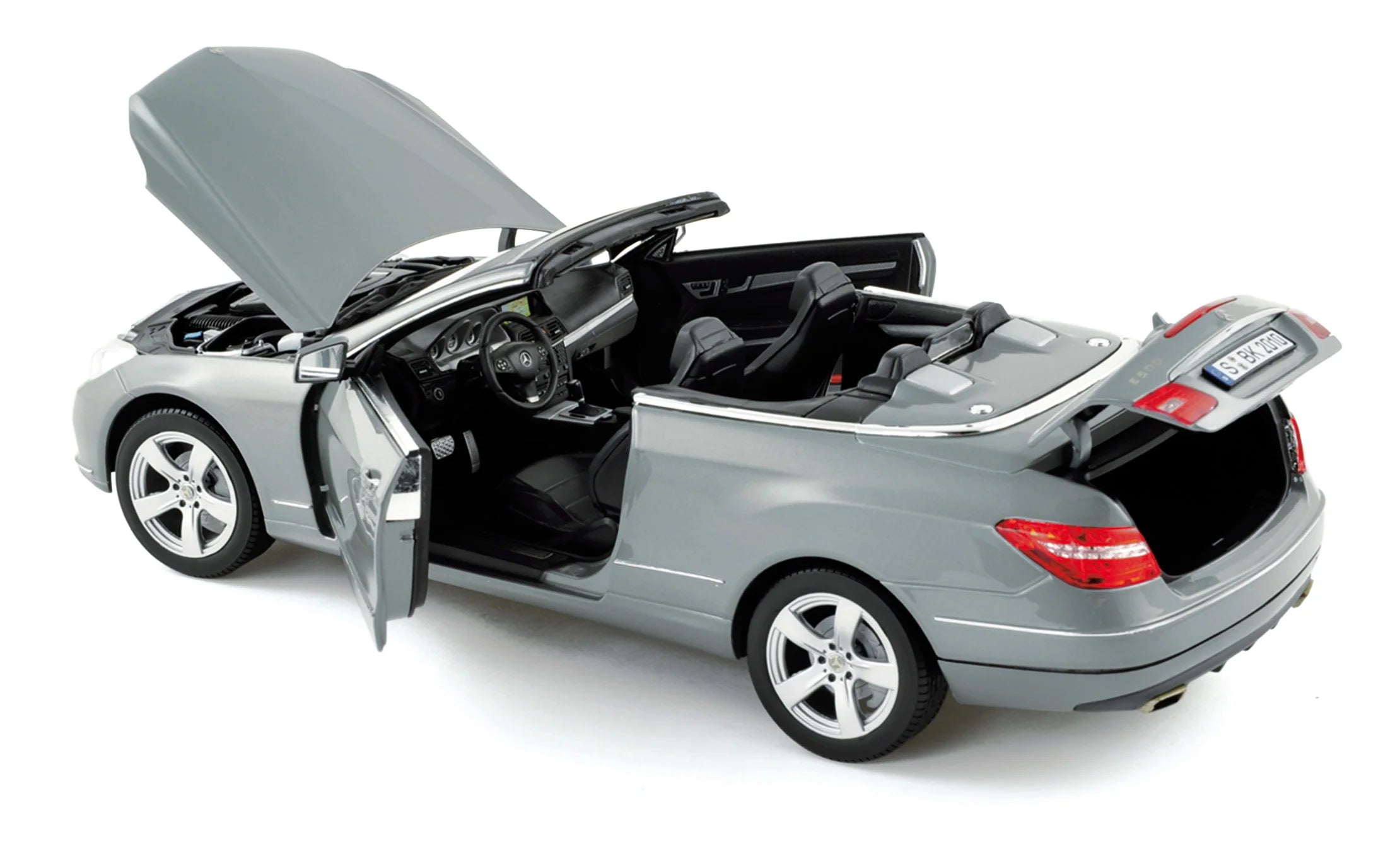 Mercedes-Benz E500 Cabriolet 2010 Argent Palladium 1:18