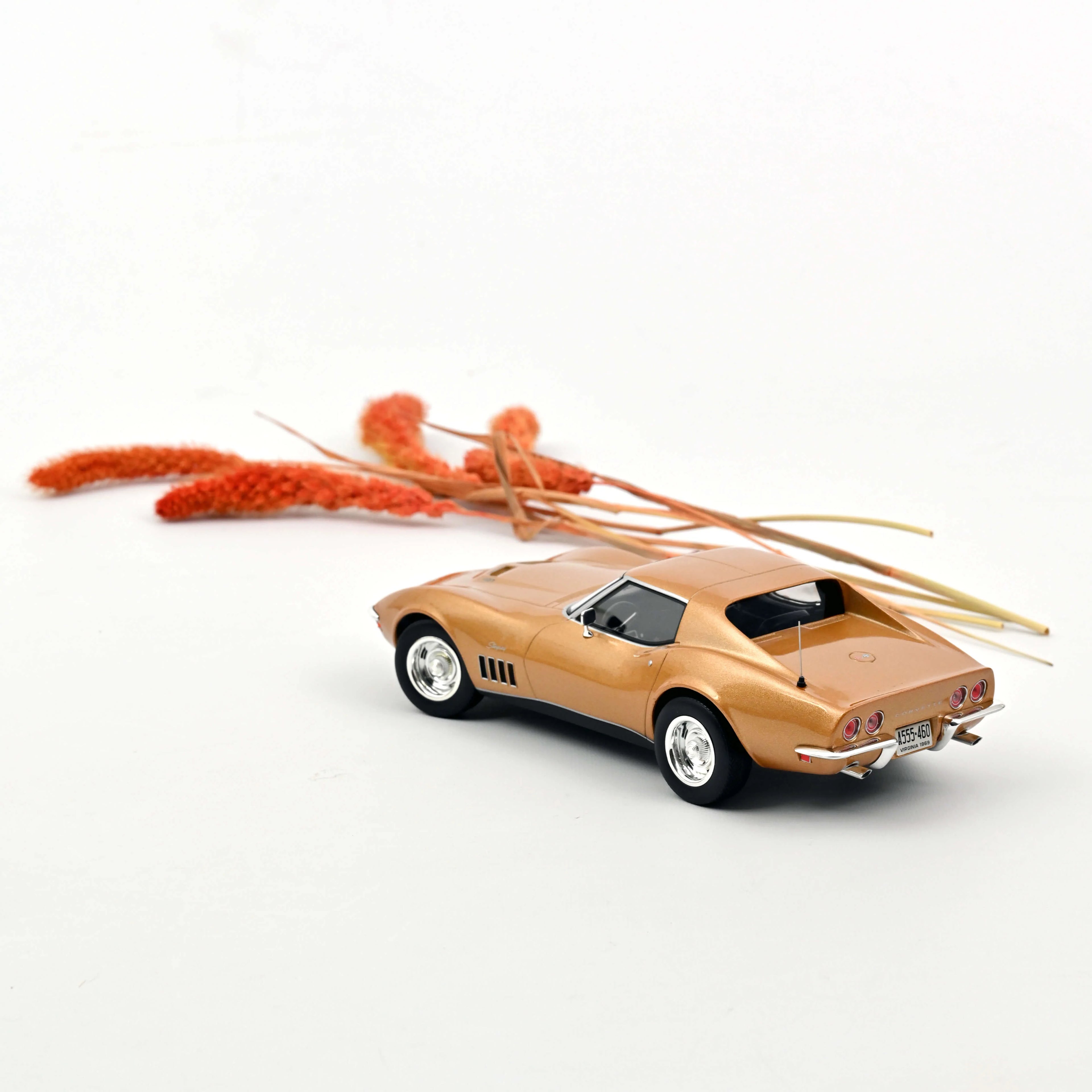 Chevrolet Corvette Coupé 1969 or métallique 1:18