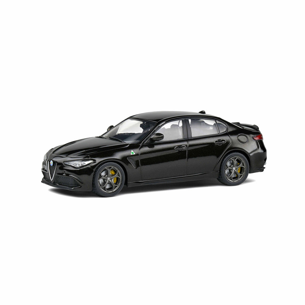 Alfa Romeo Giulia Quadrifoglio Black 2019 1:43
