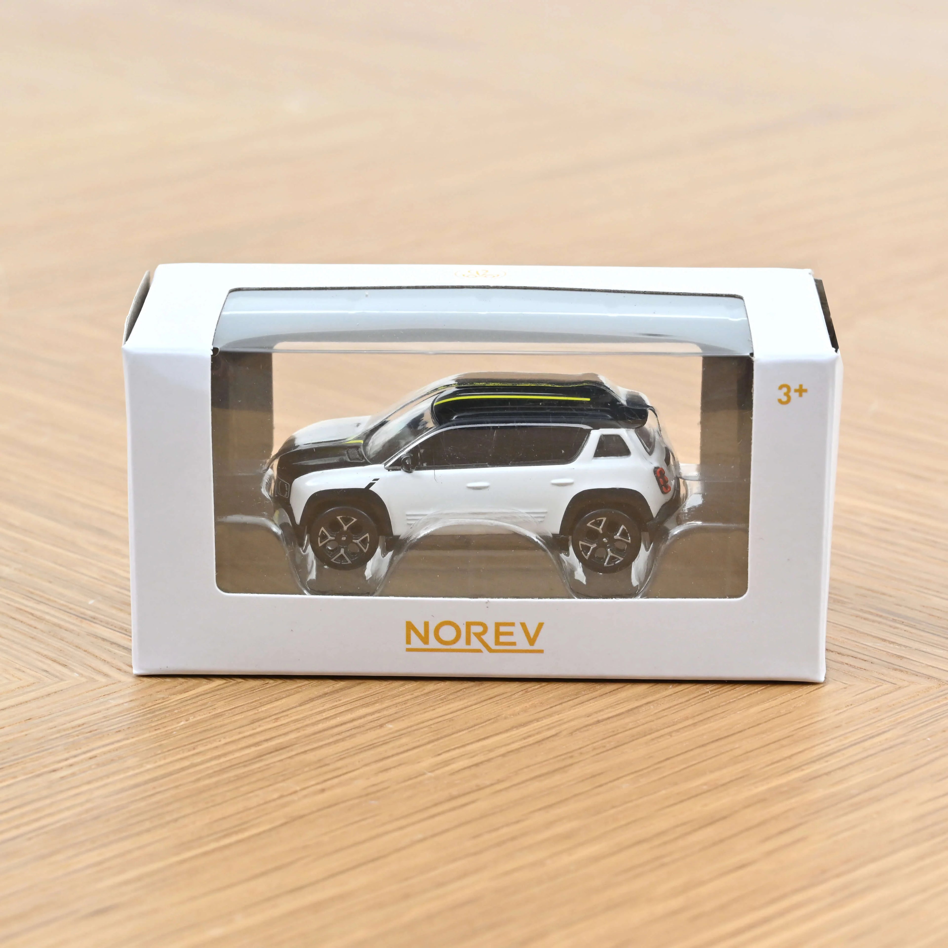 Renault 4 E-Tech Electric 2025 Glacier White and Black 1:64