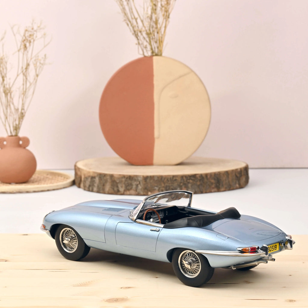 Jaguar E-Type Cabriolet 1962 Bleu métallisé 1:12
