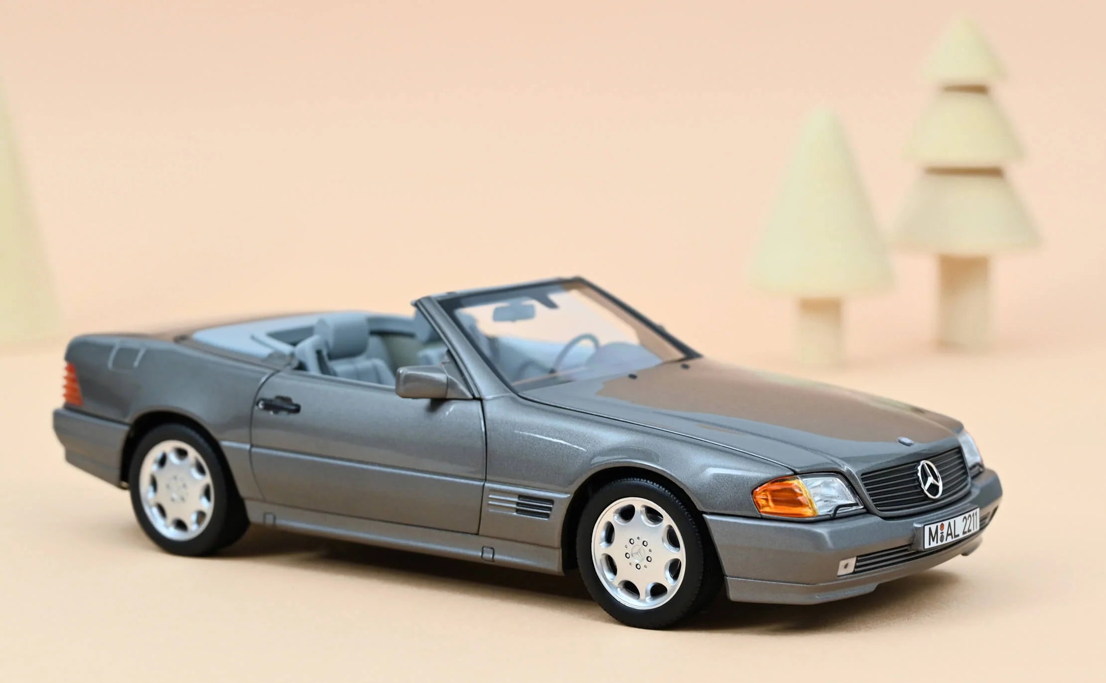 Mercedes-Benz 500 SL 1989 Grau Metallic 1:18