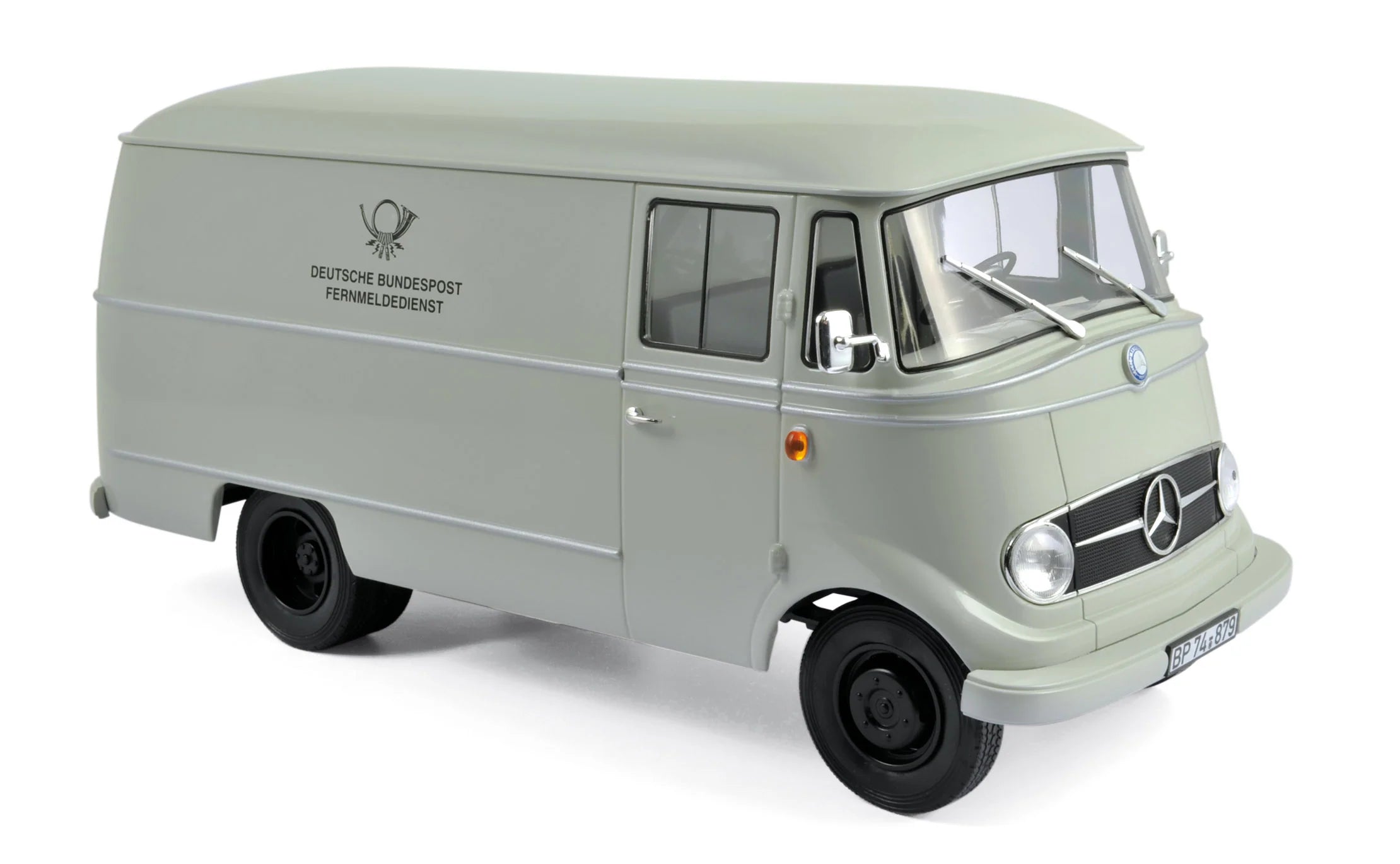 Mercedes-Benz L319 Van Deutsche Post Grey 1:18