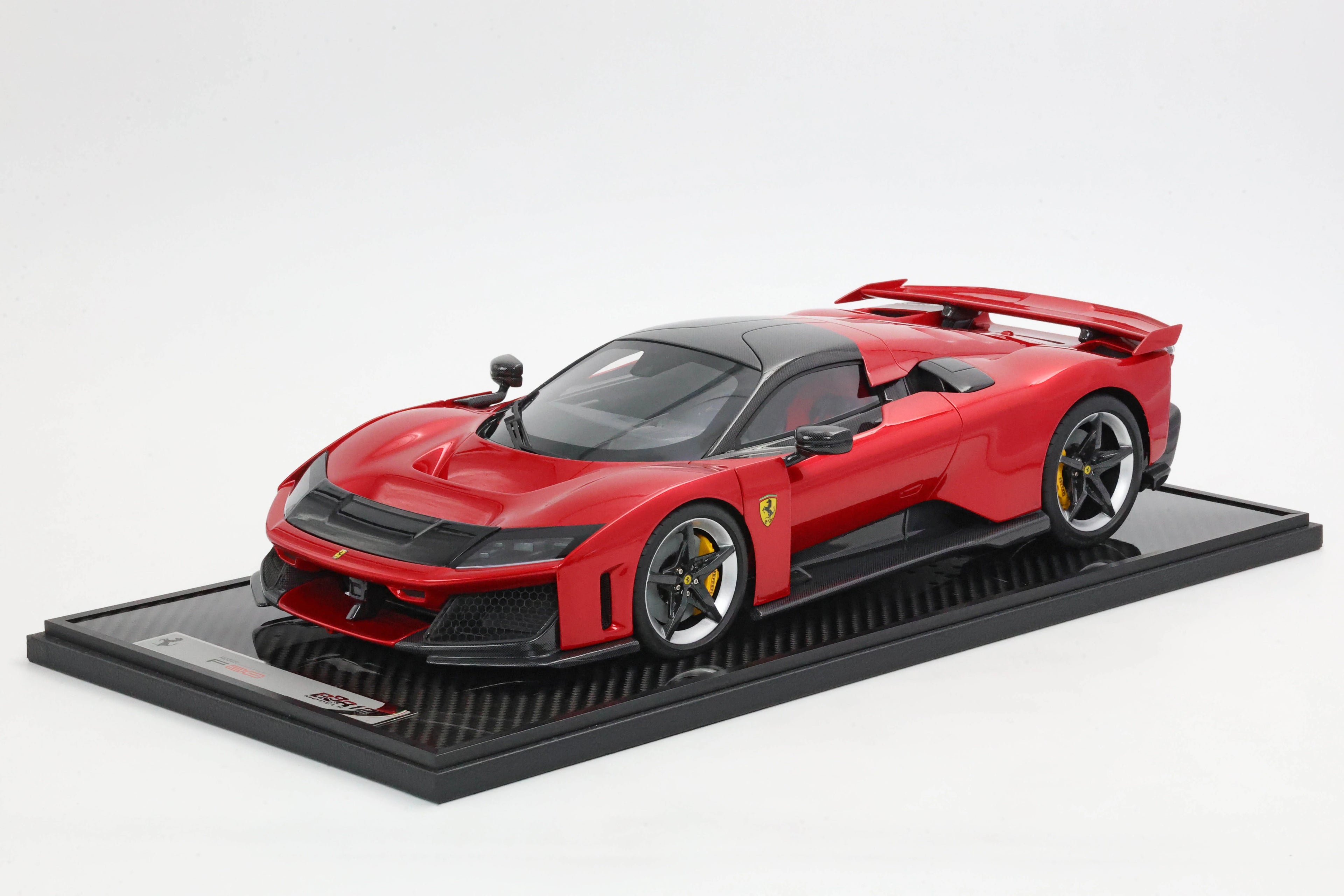 Pre-order BBR Ferrari F80 Carbon optional Rosso Supercar (Scale 1/12)