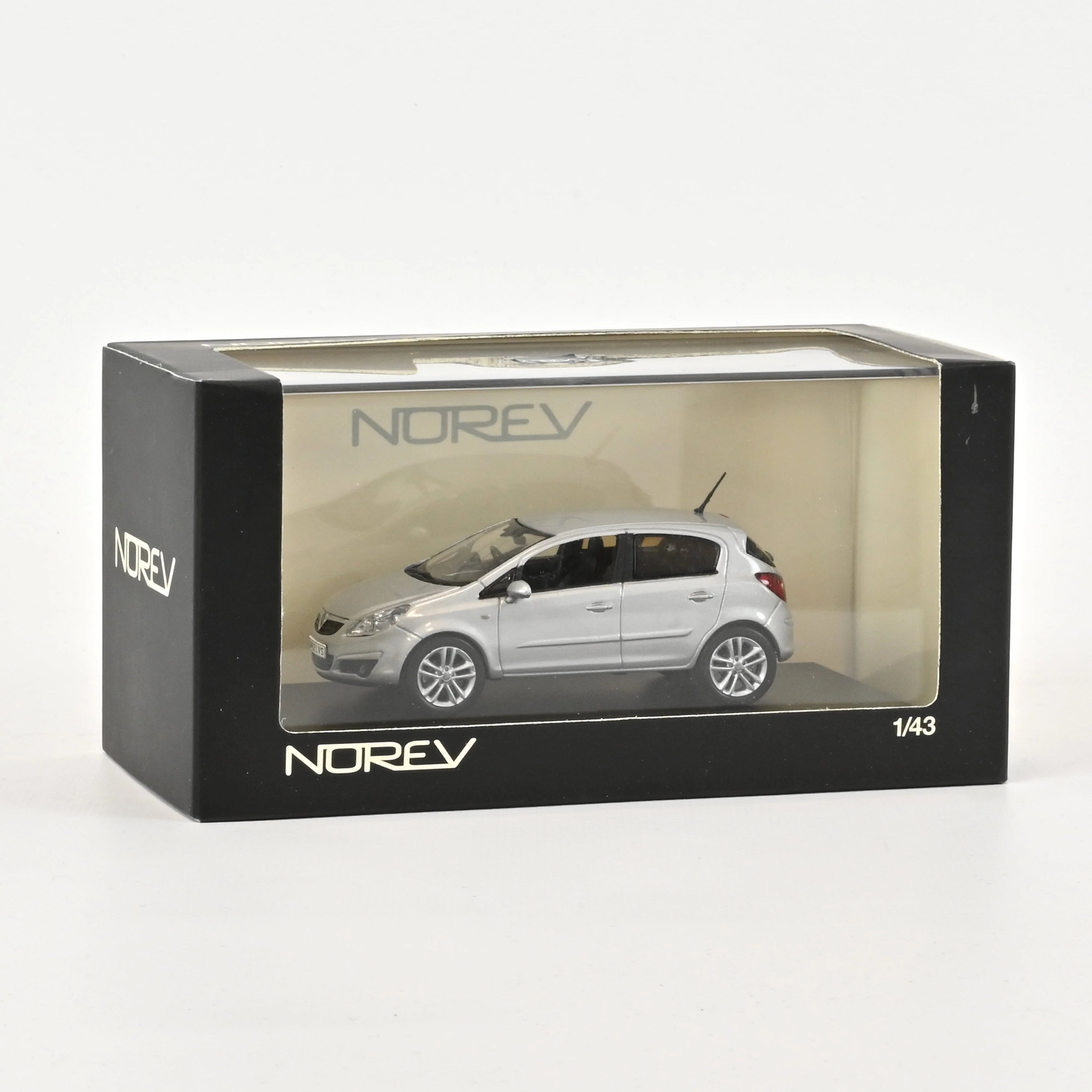 Vauxhall Corsa 2006 Silver 1:43