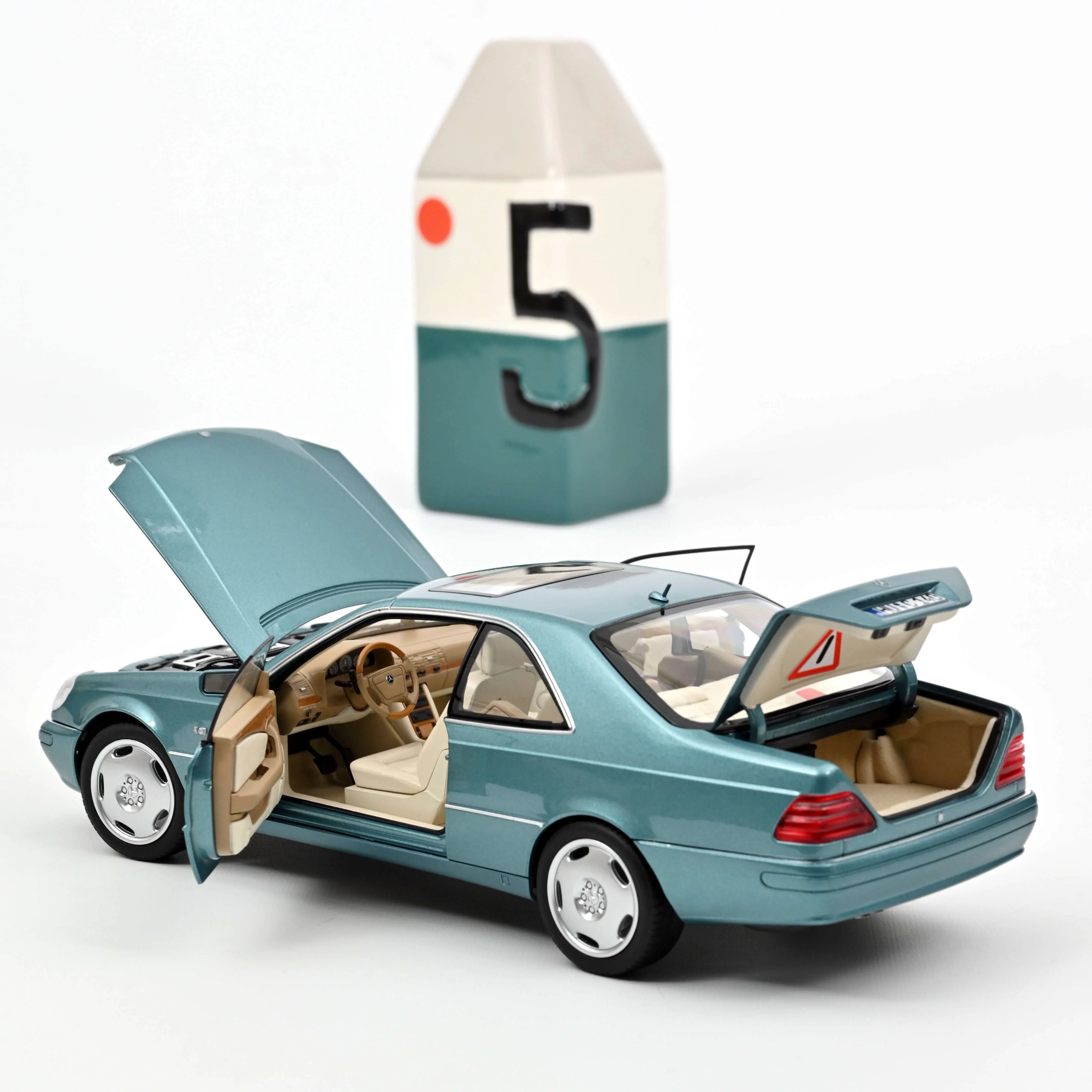 Mercedes-Benz CL600 Coupé 1997 Bleu métallisé 1:18