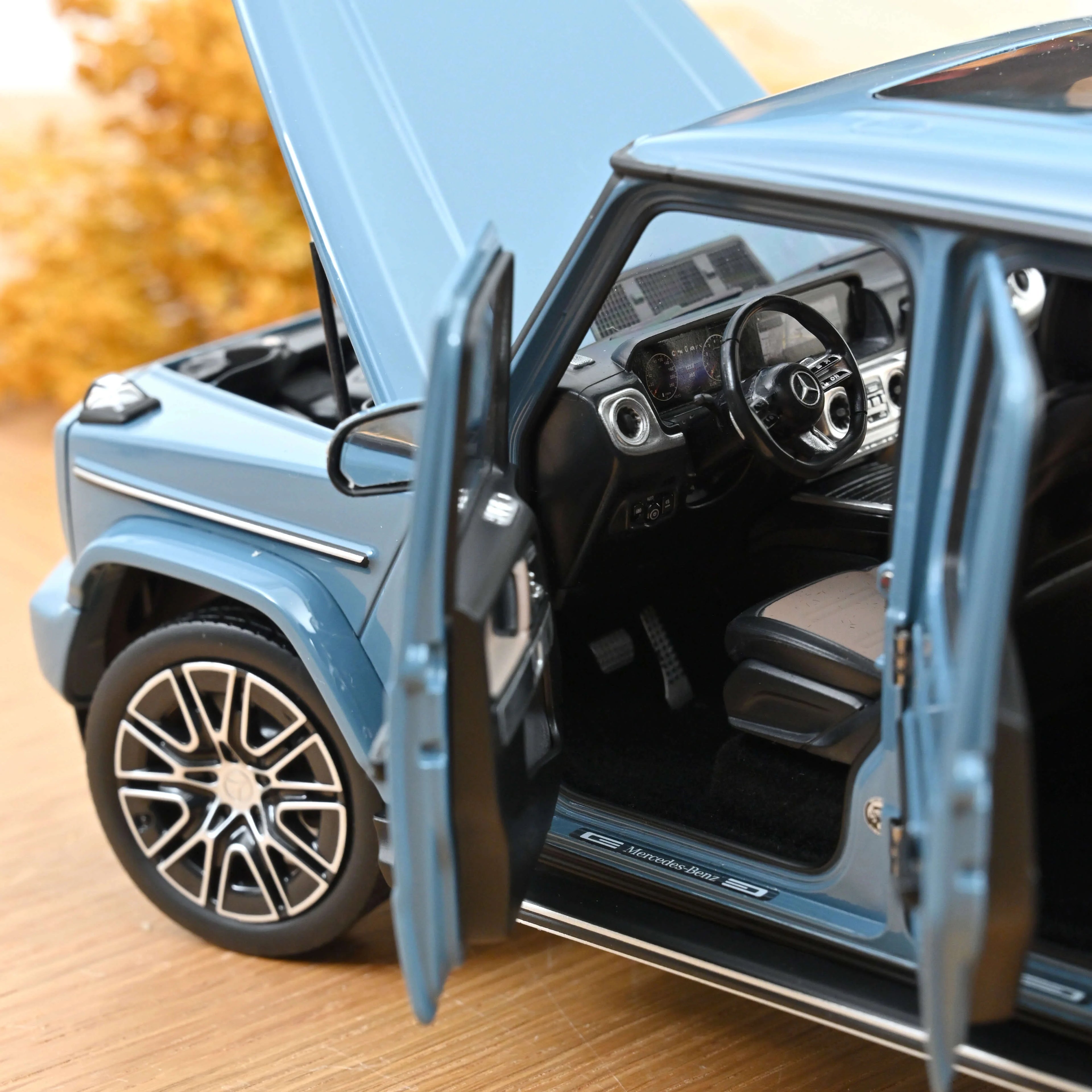 Mercedes-Benz G-Class 2024 Vintage Blue 1:18