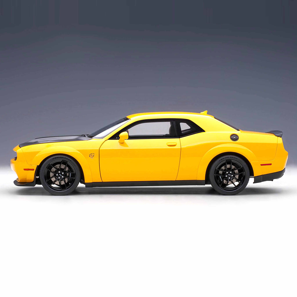 Dodge Challenger SRT - Hellcat widebody 2018 1:18