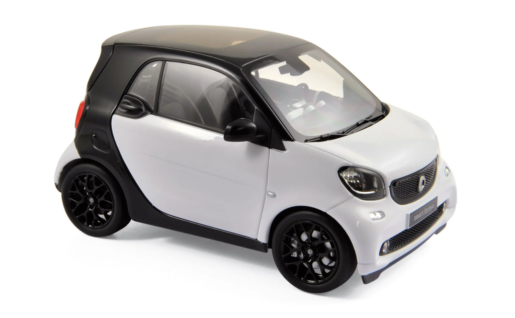 Smart Fortwo 2015 Schwarz&Weiß 1:18