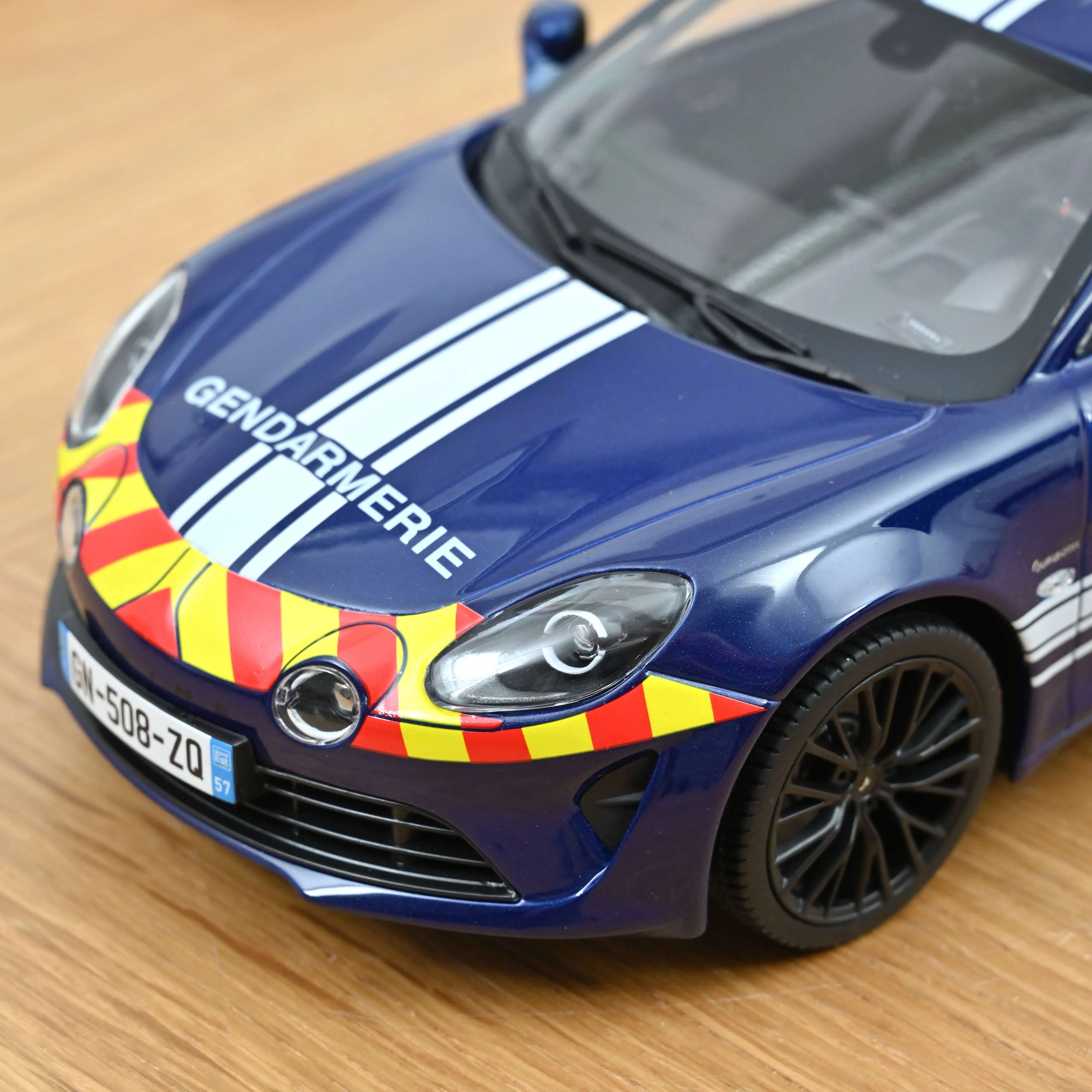 Alpine A110 S 2023 Gendarmerie 1:18