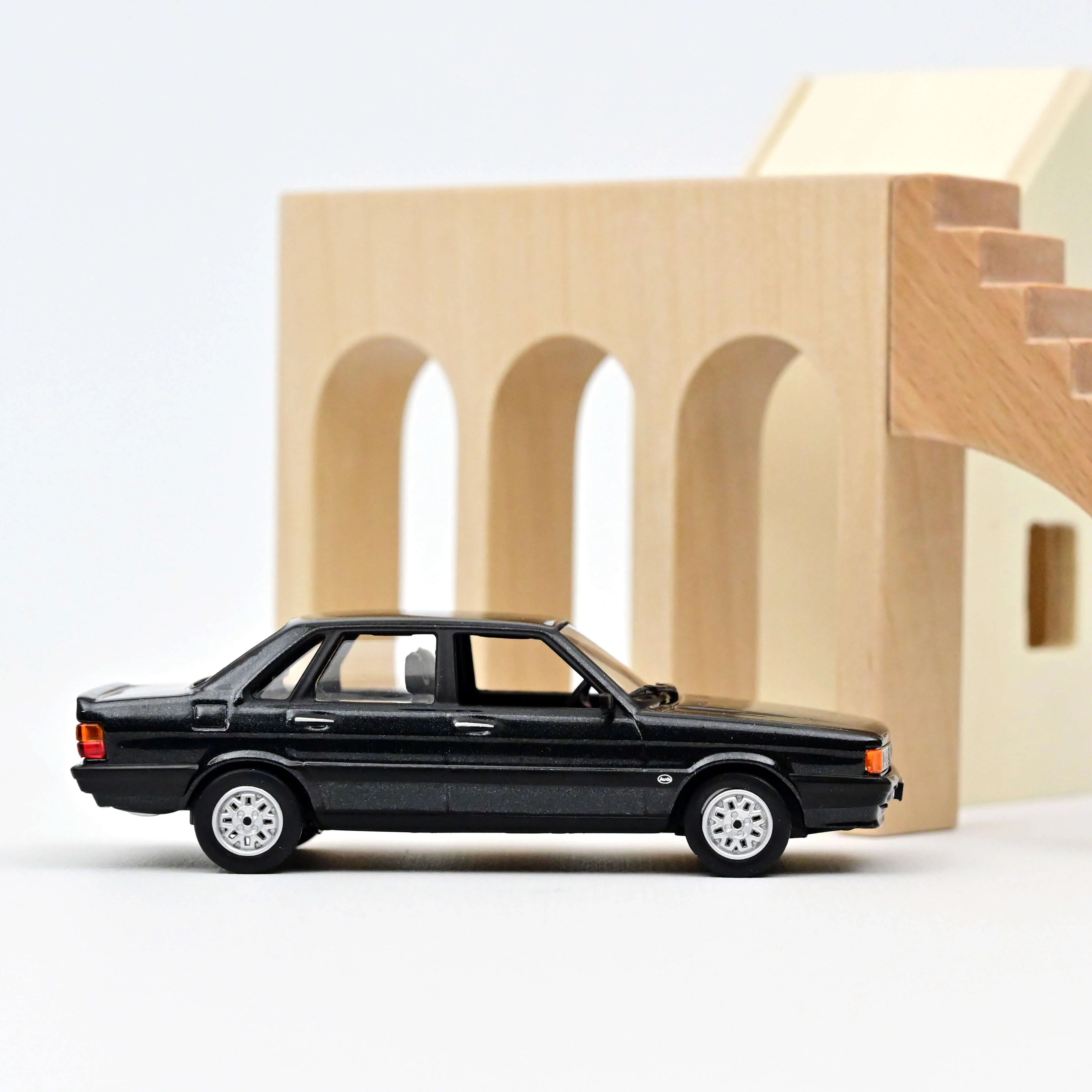 Audi 80 Quattro 1985 Dunkelgrau Metallic 1:43