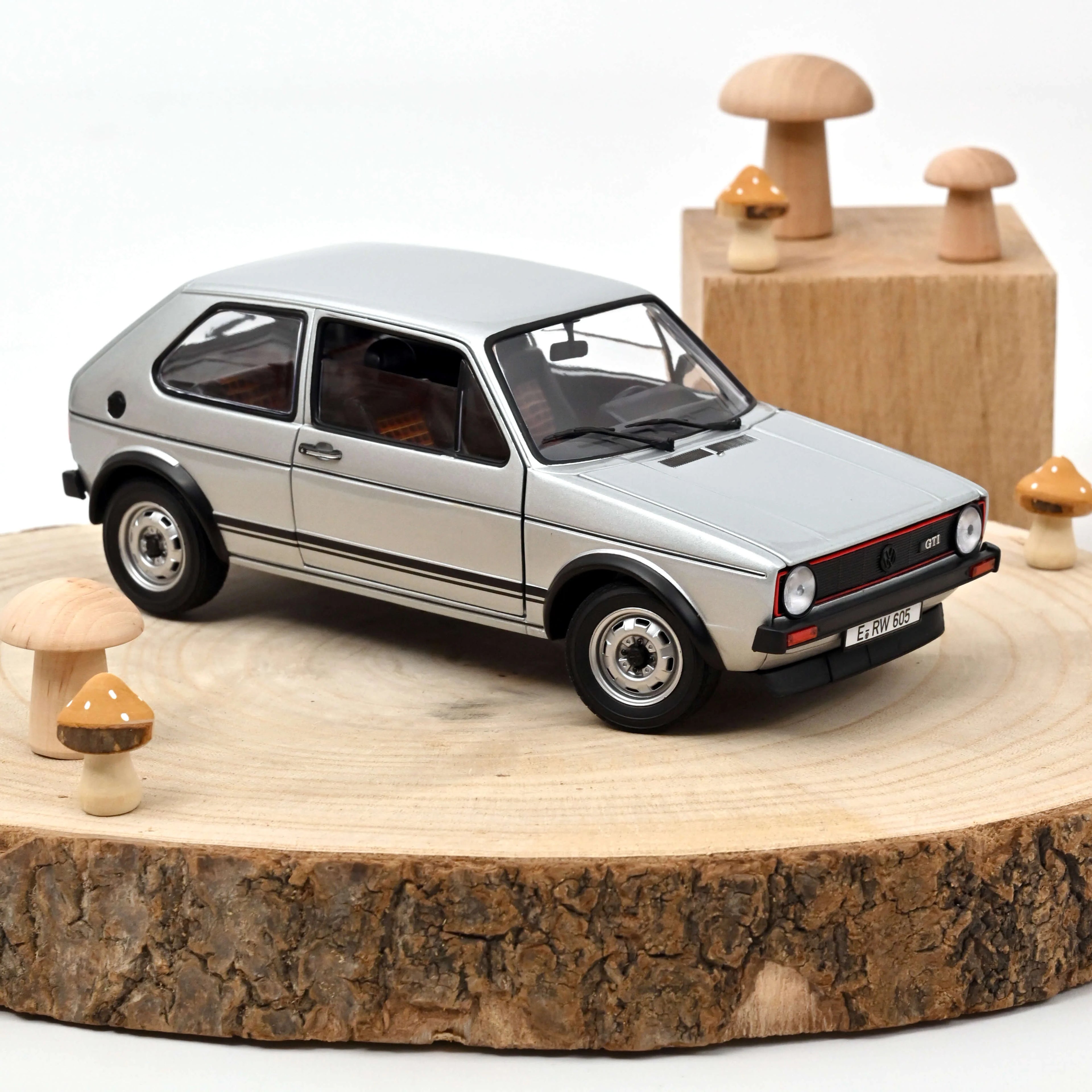 VW Golf GTI 1976 Argent 1:18