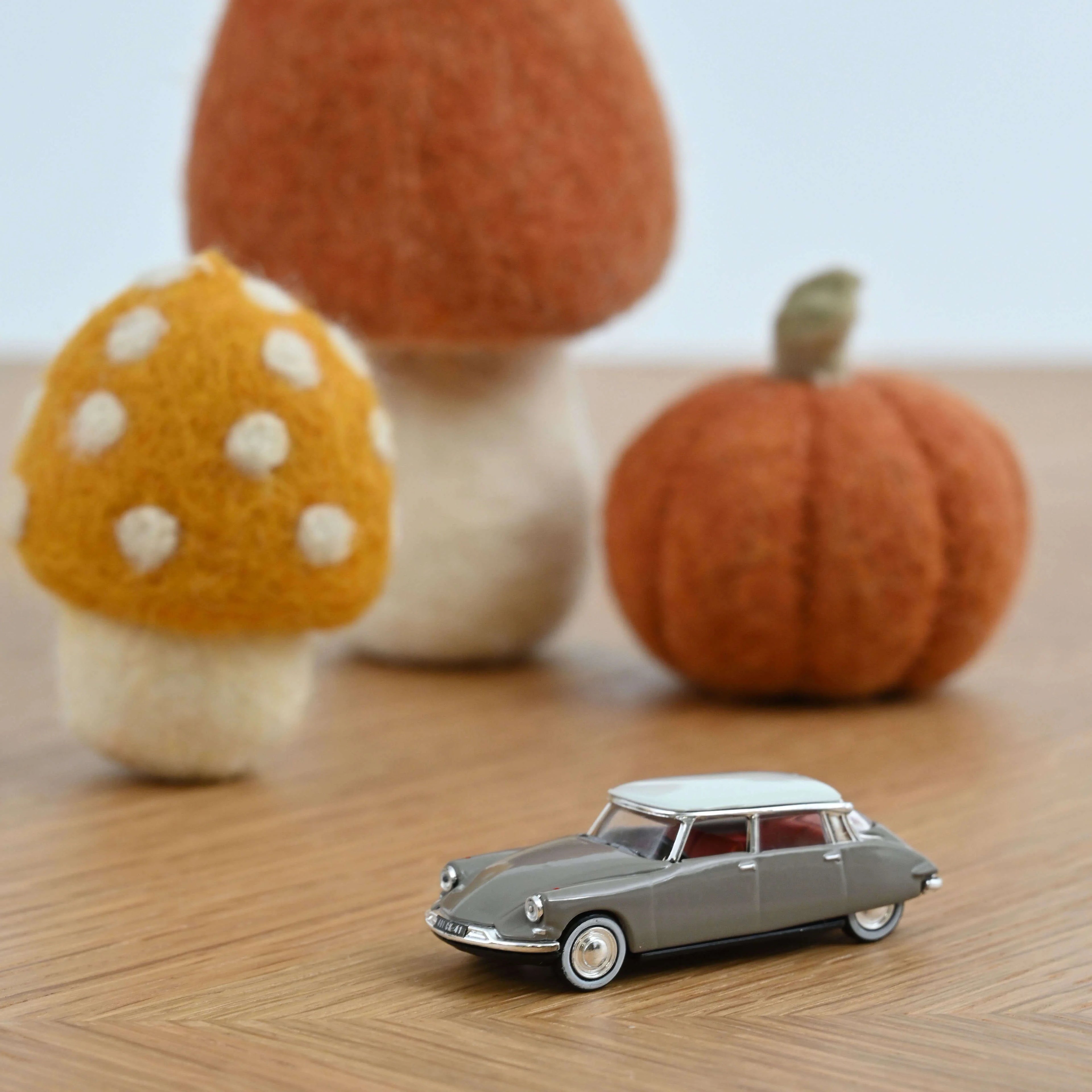 Citroën DS 19 1959 Brun glacé 1:87