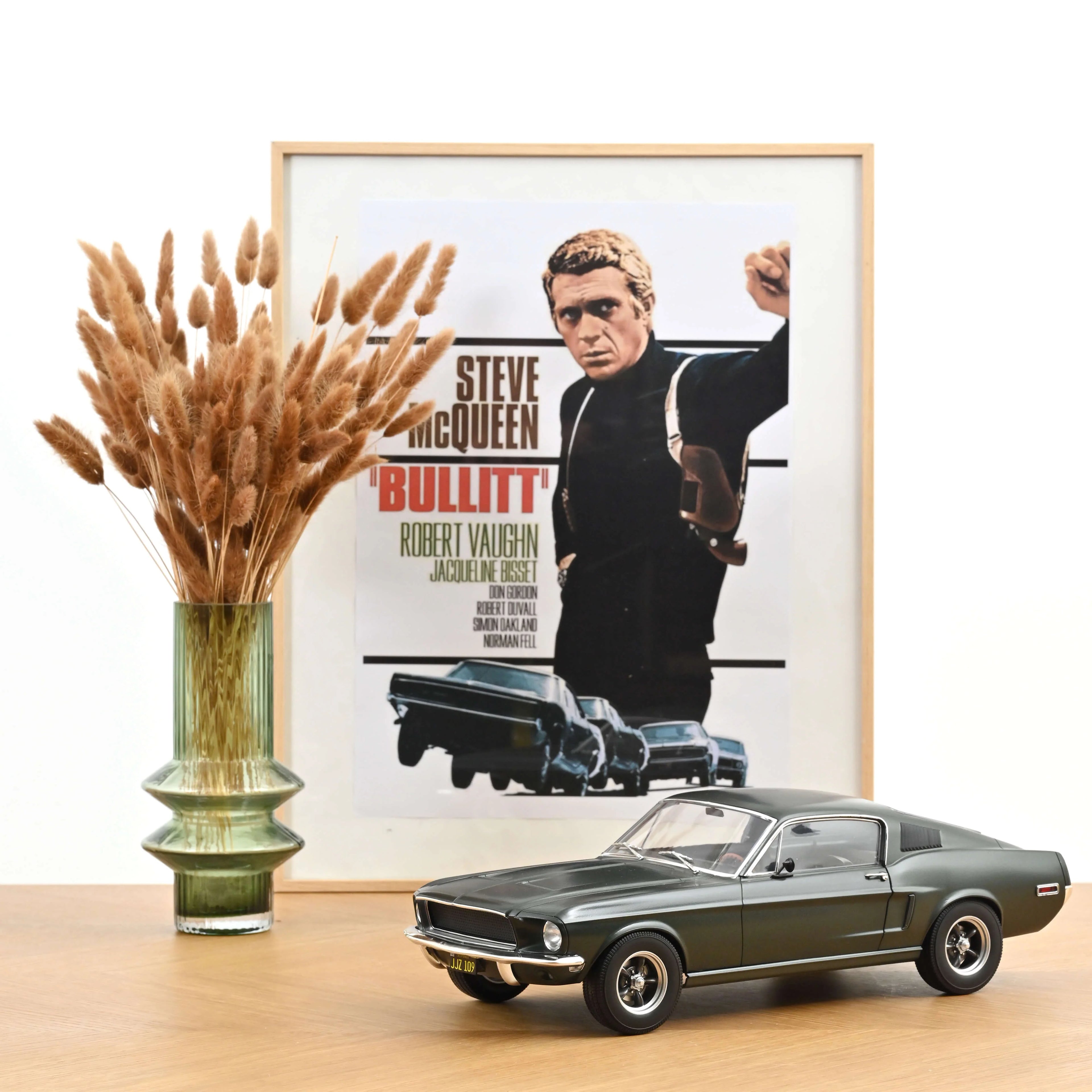Ford Mustang Fastback 1968 Satin Green metallic 1:12