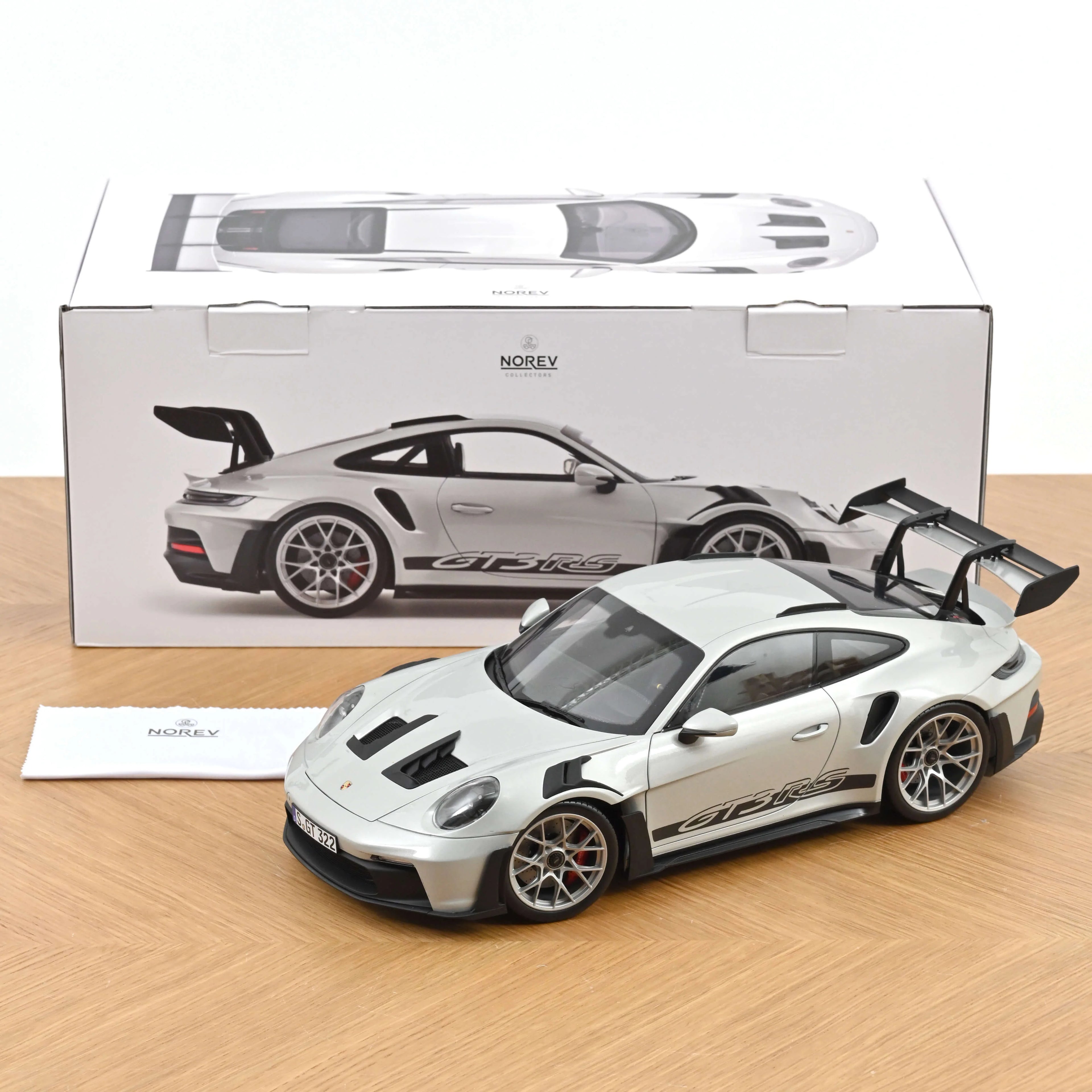 Porsche 911 GT3 RS 2022 Gris GT métallisé/Noir 1:12