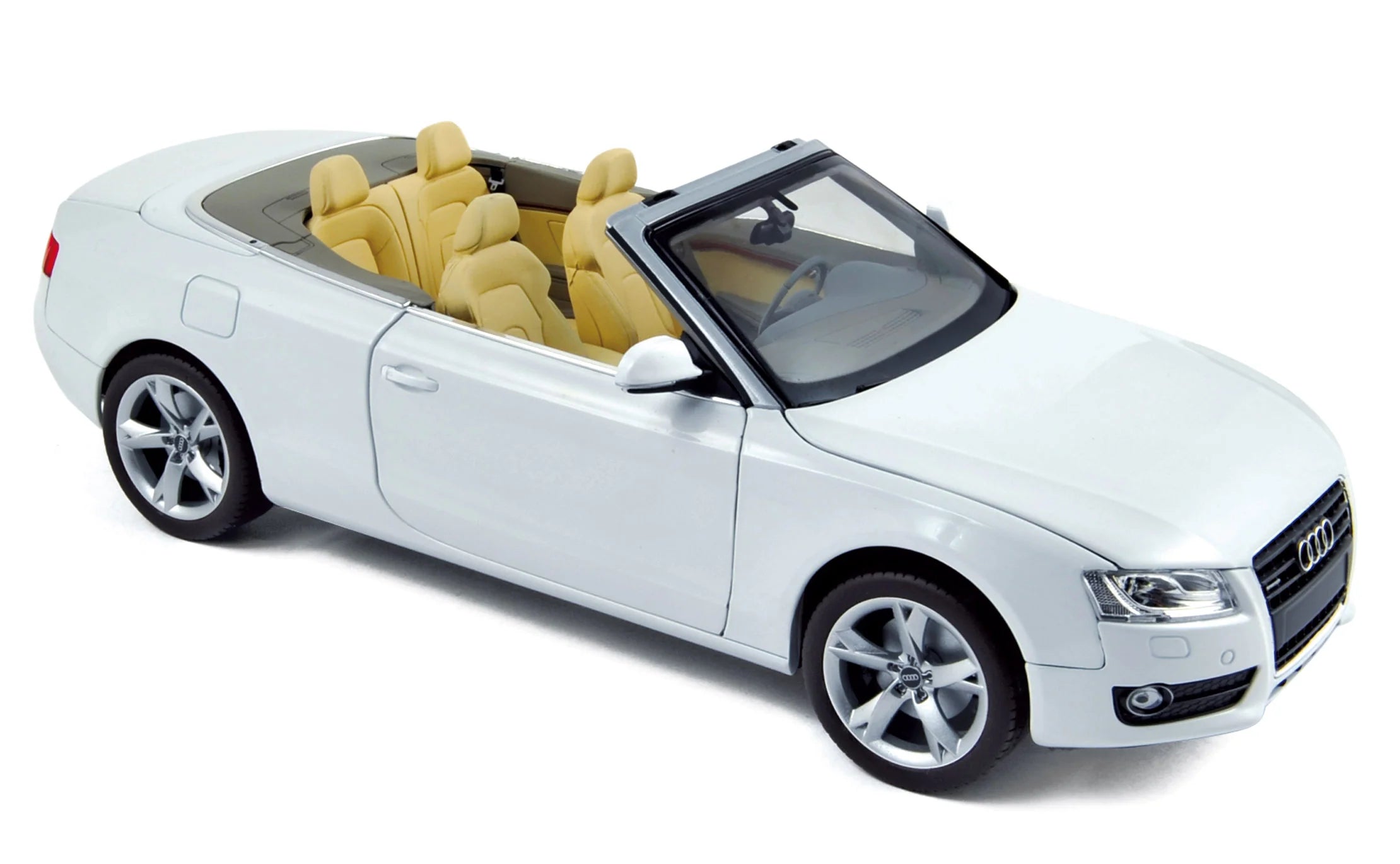 Audi A5 Cabriolet 2009 White 1:18
