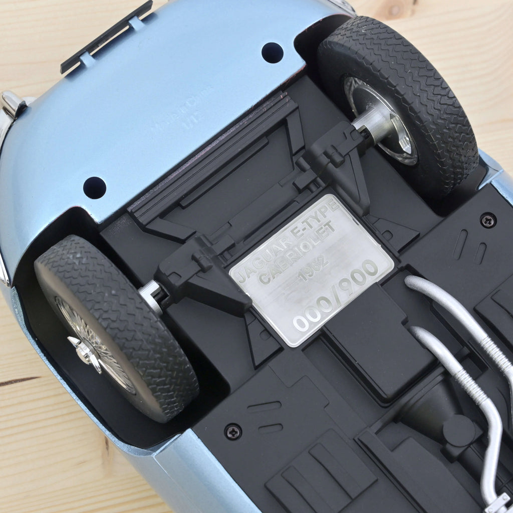 Jaguar E-Type Cabriolet 1962 Bleu métallisé 1:12