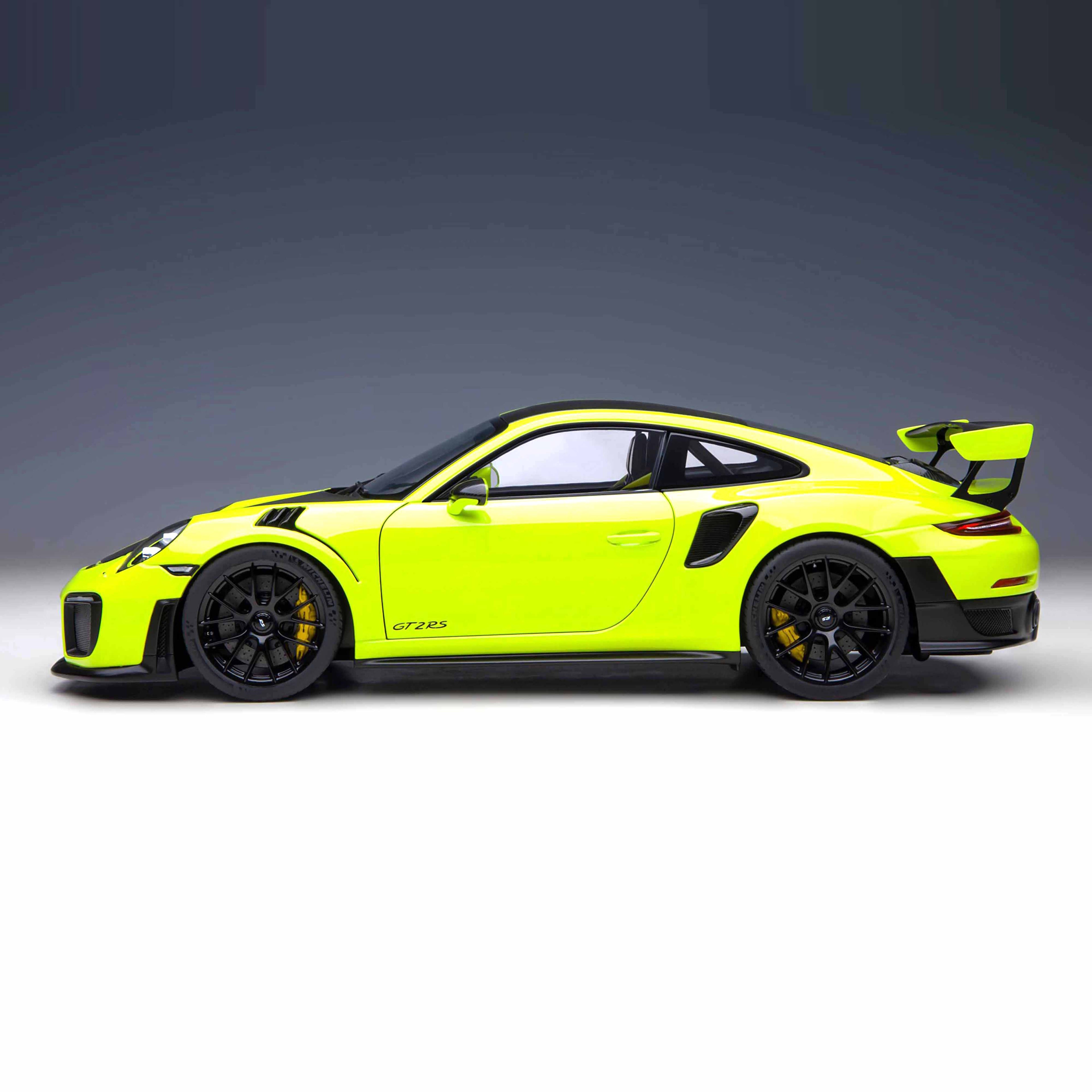 Porsche 911 (991.2) GT2 RS Weissach Package Acid Green 1:18