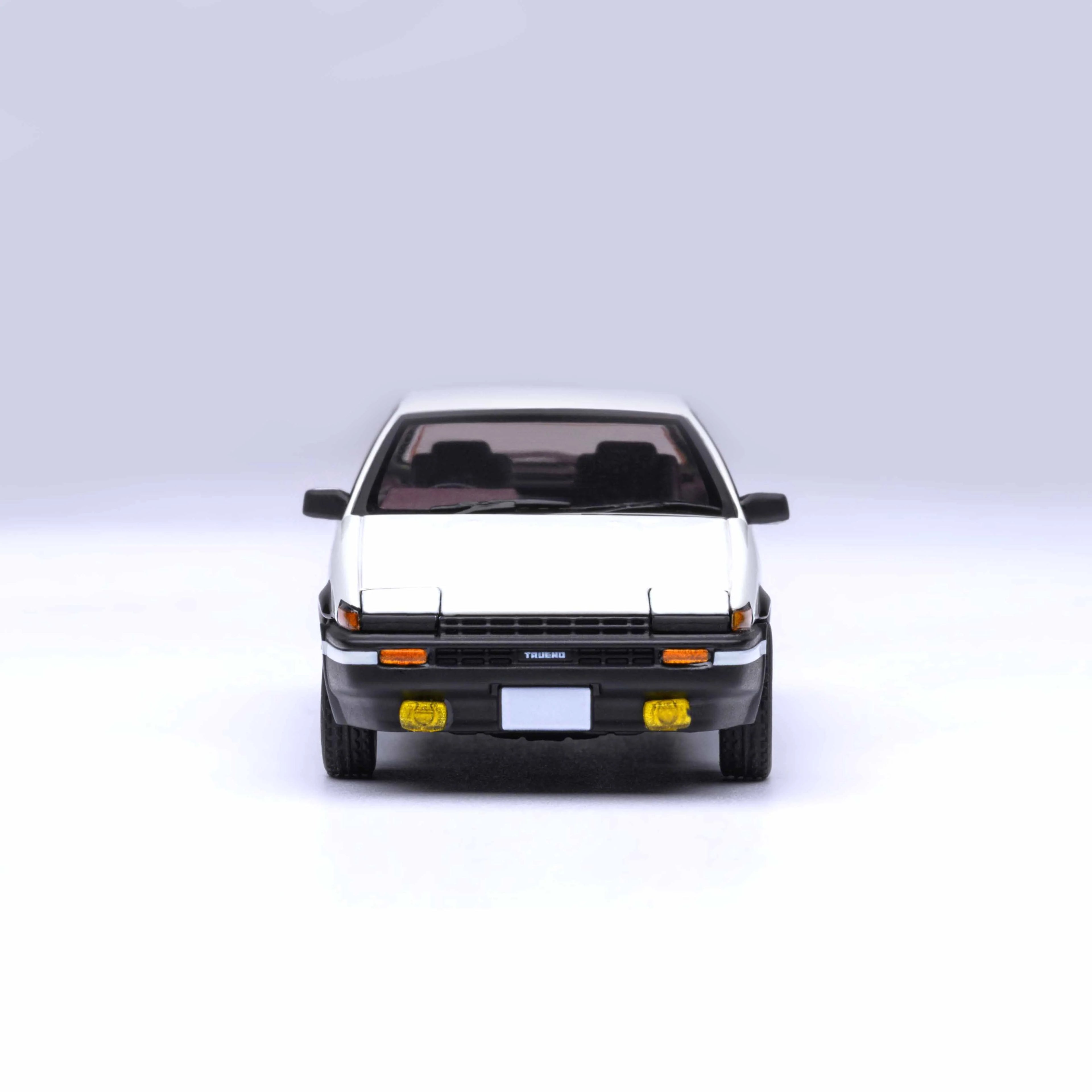 Toyota Sprinter Trueno (AE86) “Initial D” 1/64