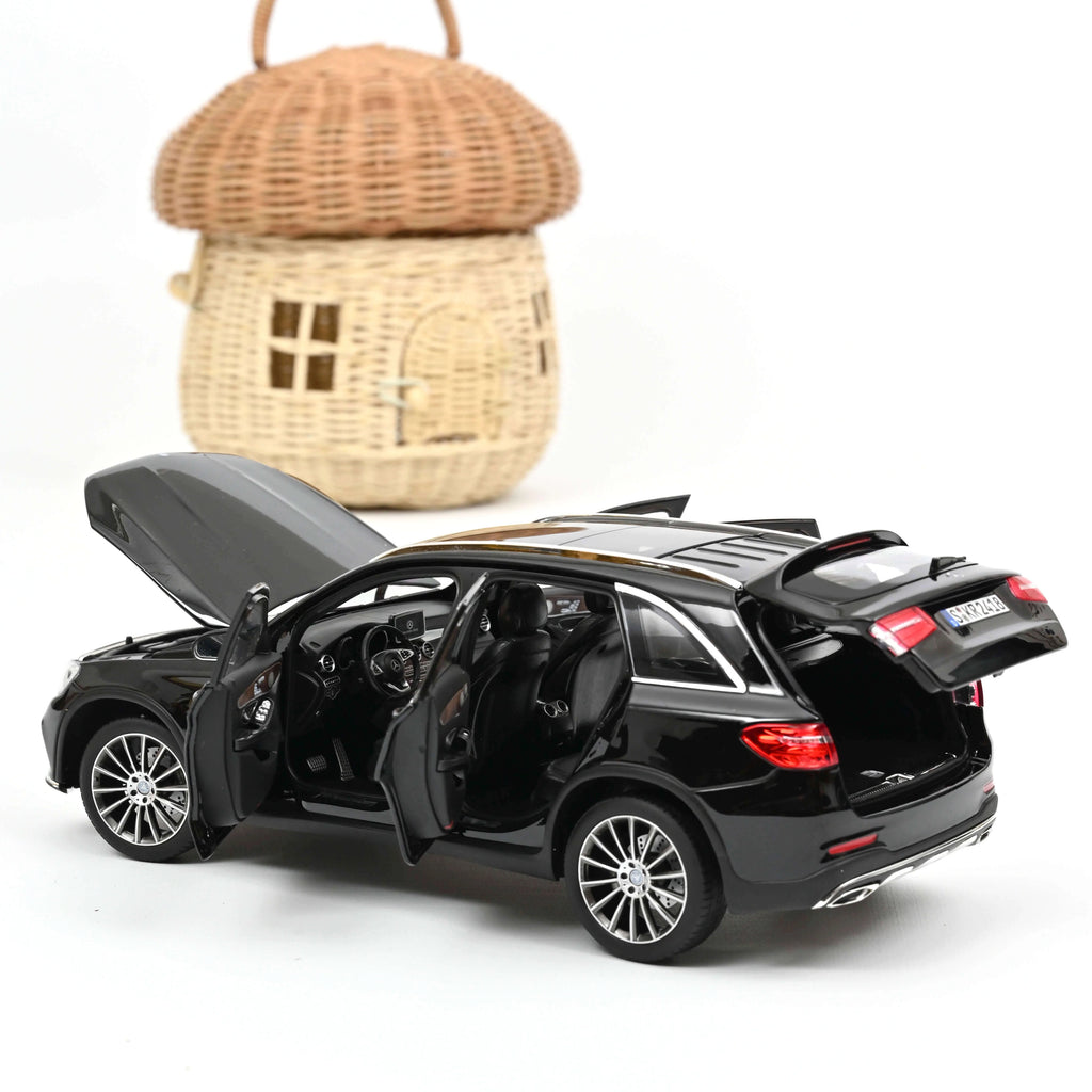 Mercedes-Benz GLC 2015 Noir 1:18