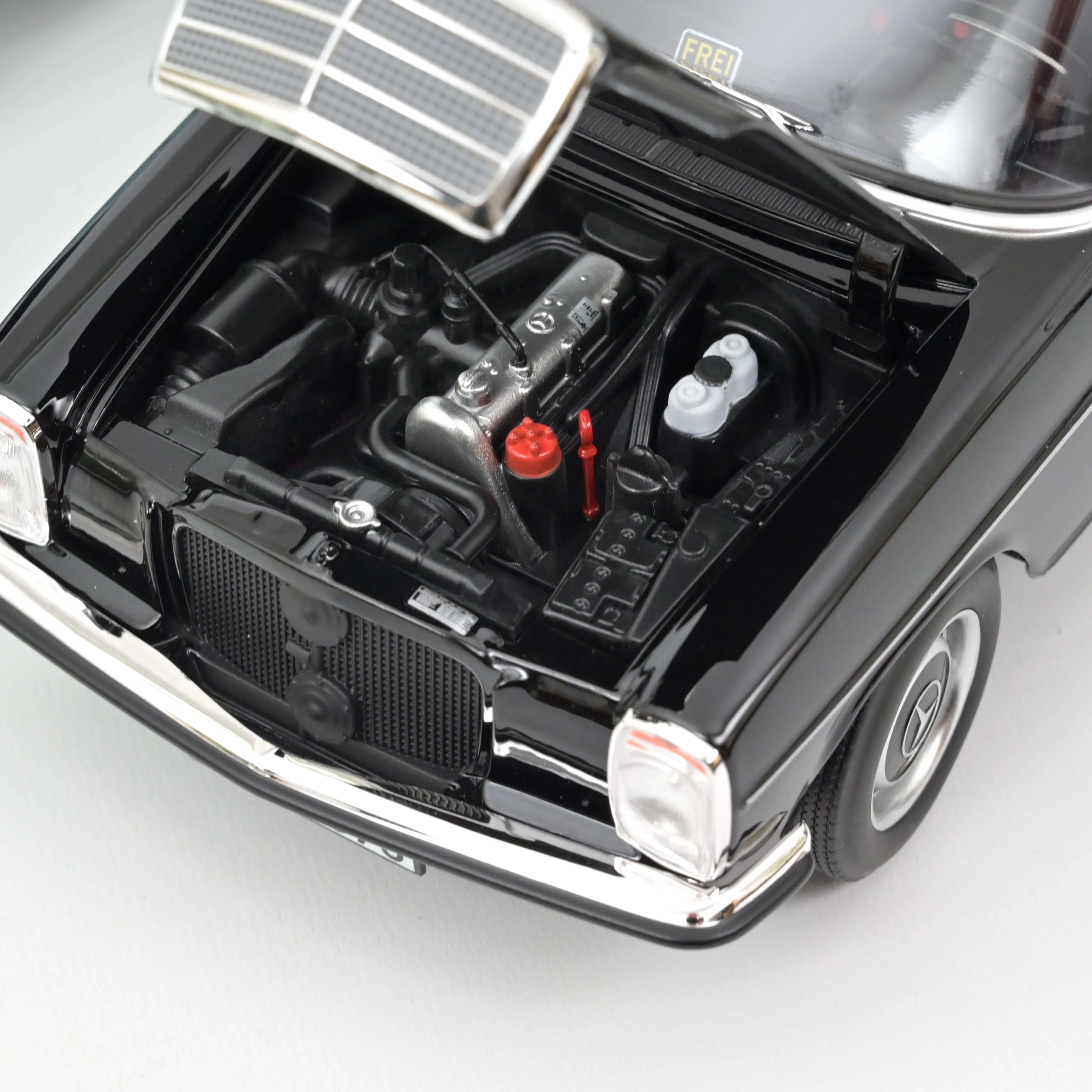 Mercedes-Benz 200 1968 Taxi Black 1:18