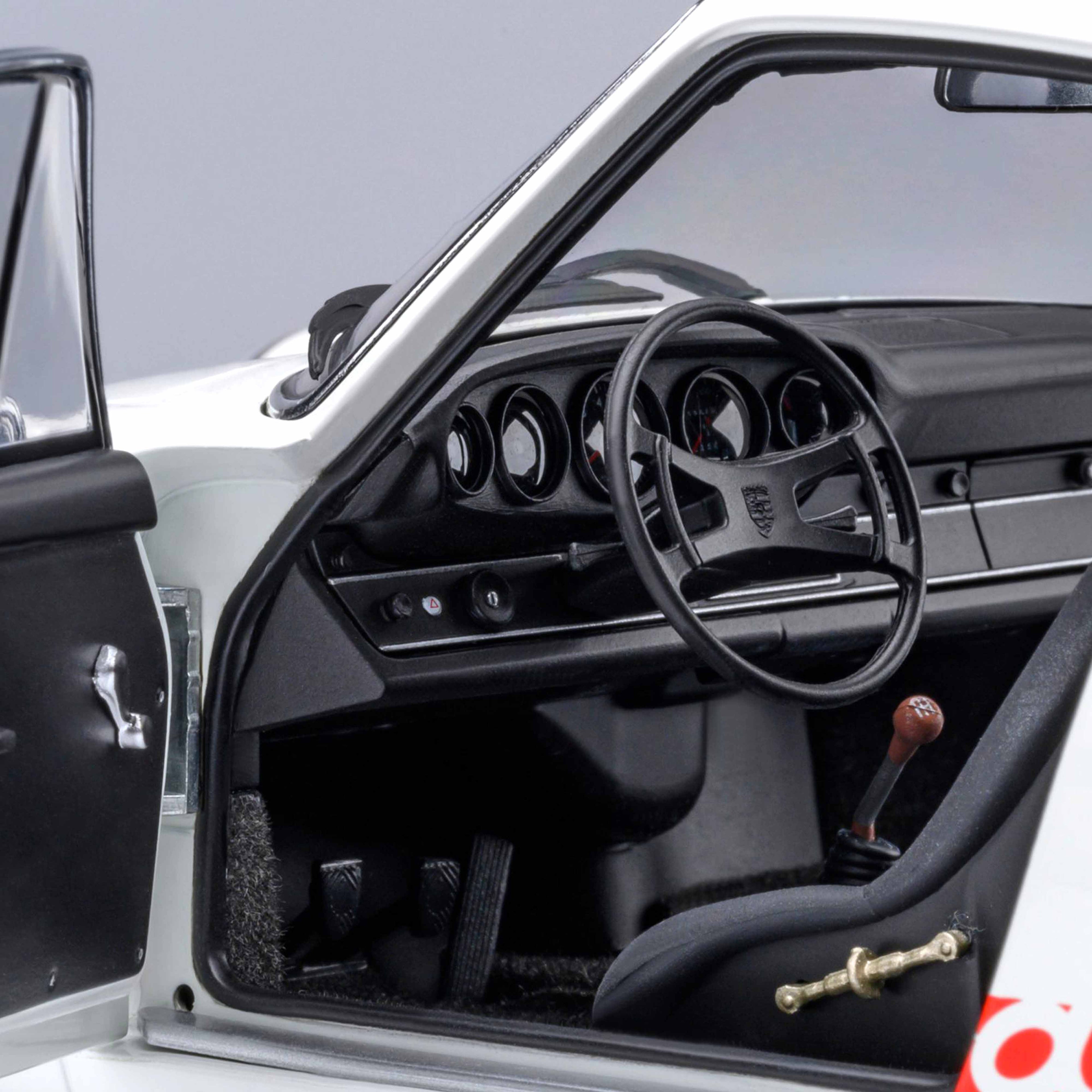 Porsche 911 Carrera 2.7 RS DER KREISLAUF WOLF 1:18