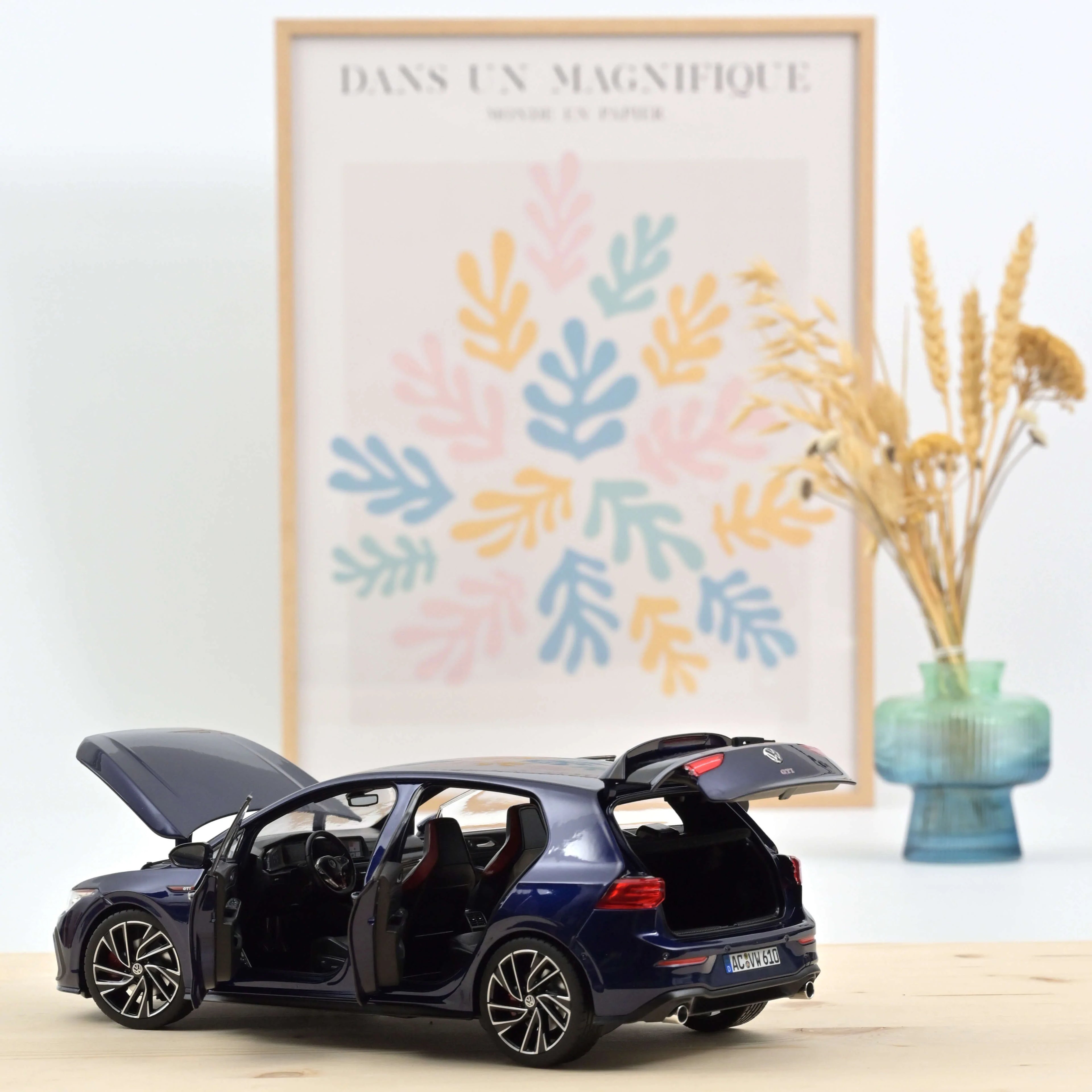 VW Golf GTI 2020 Bleu métallisé 1:18