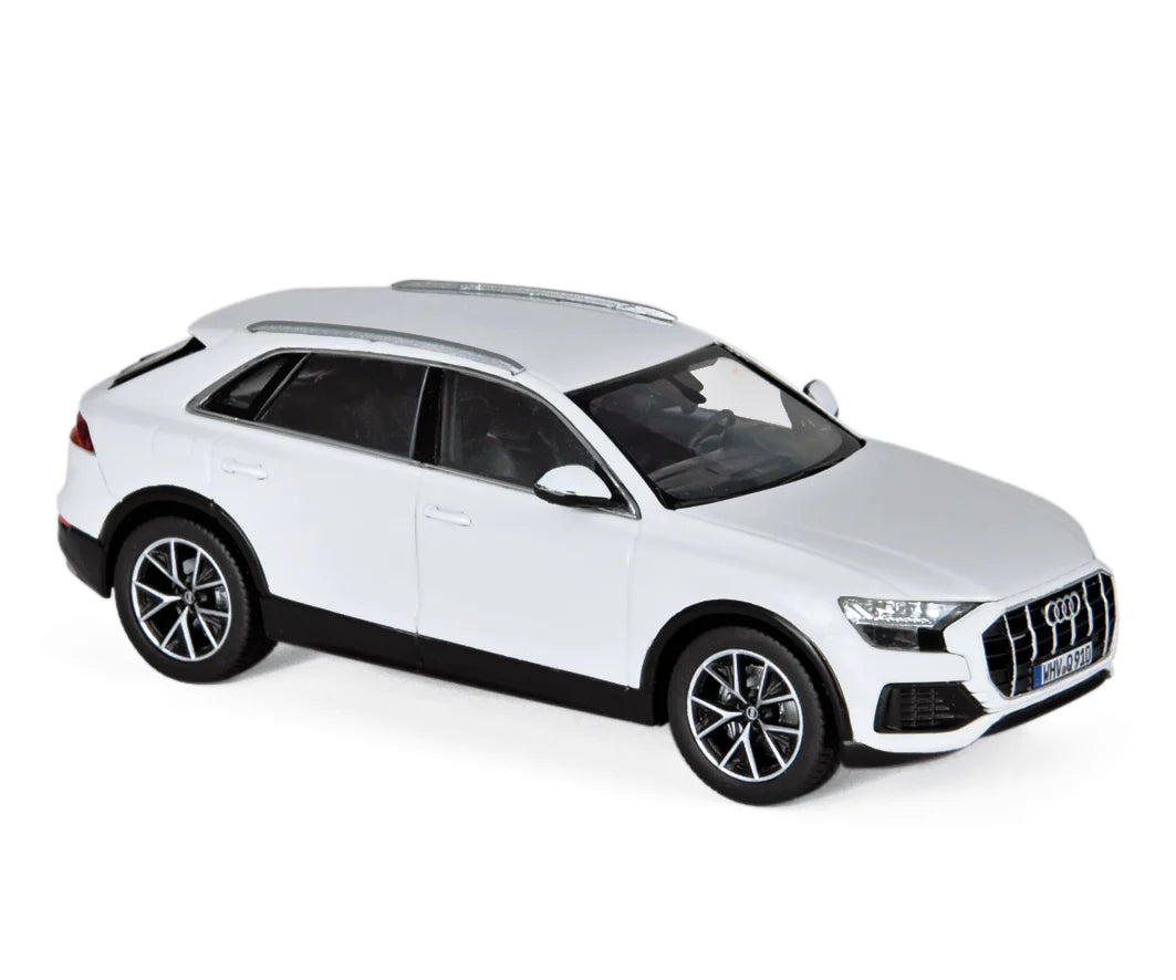 Audi Q8 2018 White 1:43