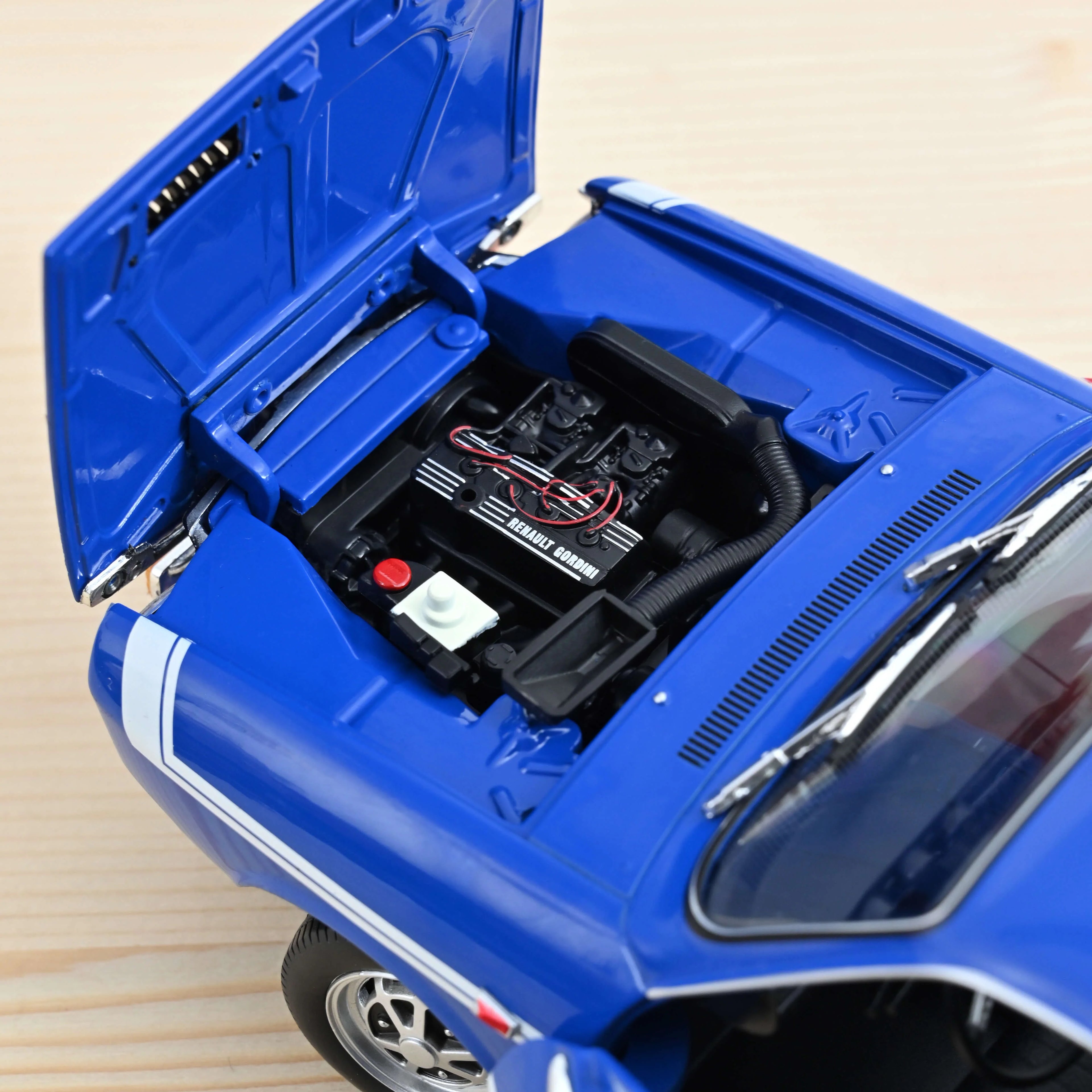 Renault 12 Gordini sans pare-chocs 1971 Bleu de France 1:18