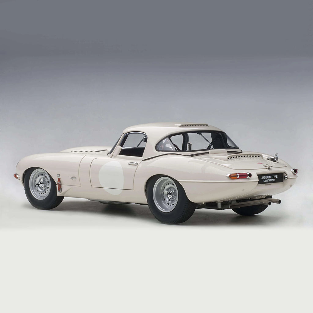 Jaguar E-Type Lightweight 2015 White 1/18