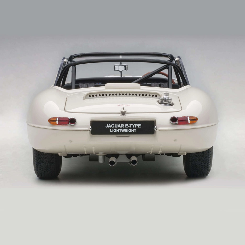 Jaguar E-Type Lightweight 2015 White 1/18