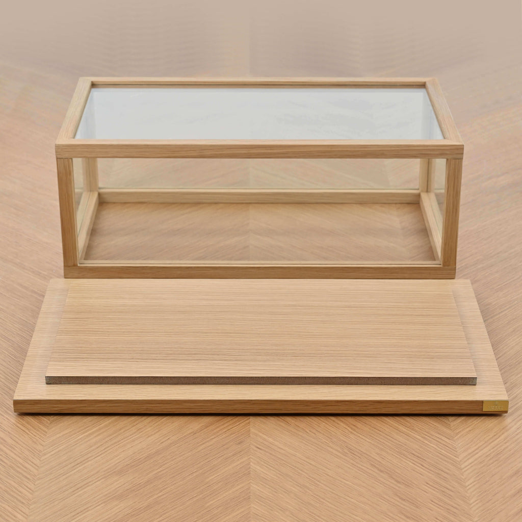 Display Box in Glass and FSC Oak NOREV 1:12