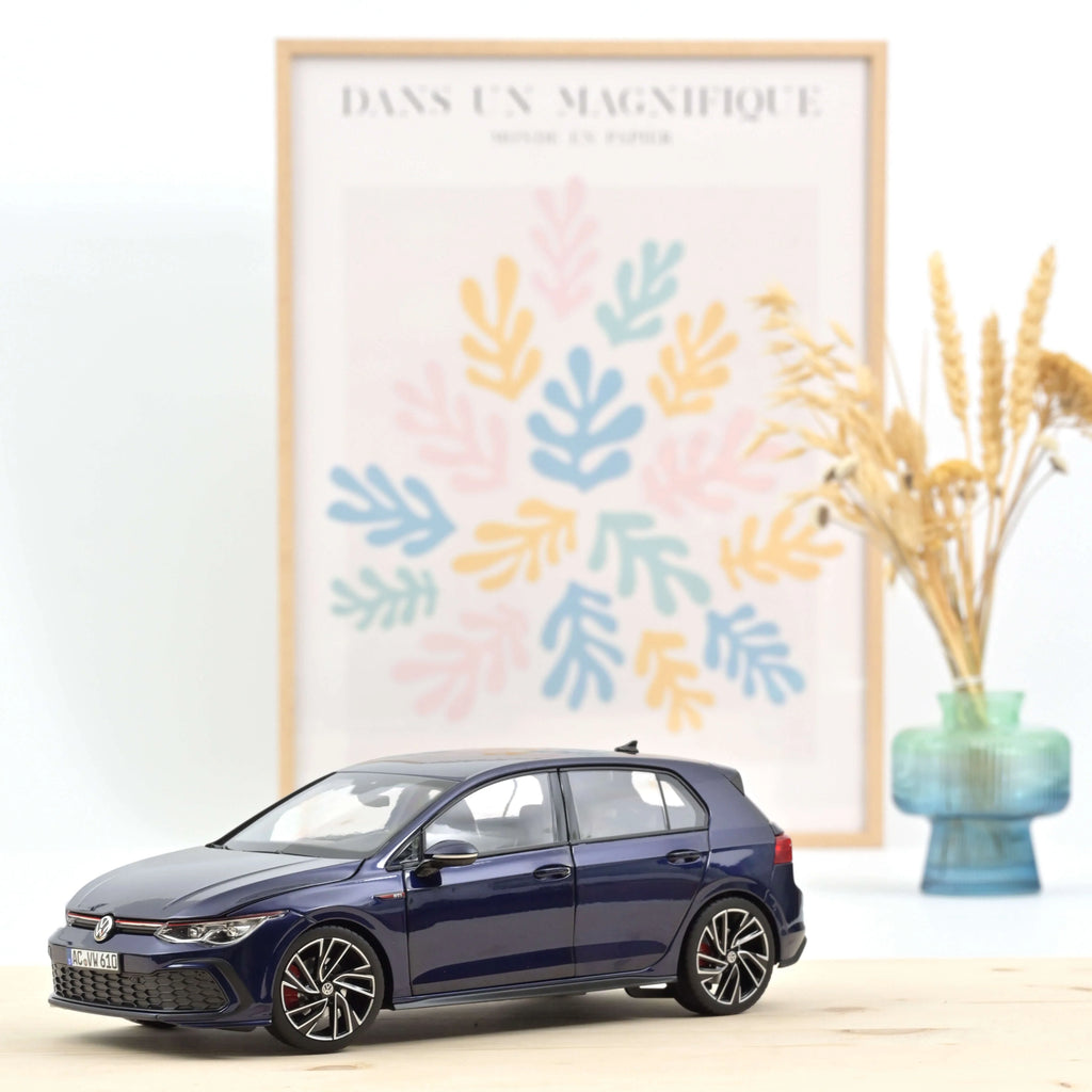VW Golf GTI 2020 Bleu métallisé 1:18