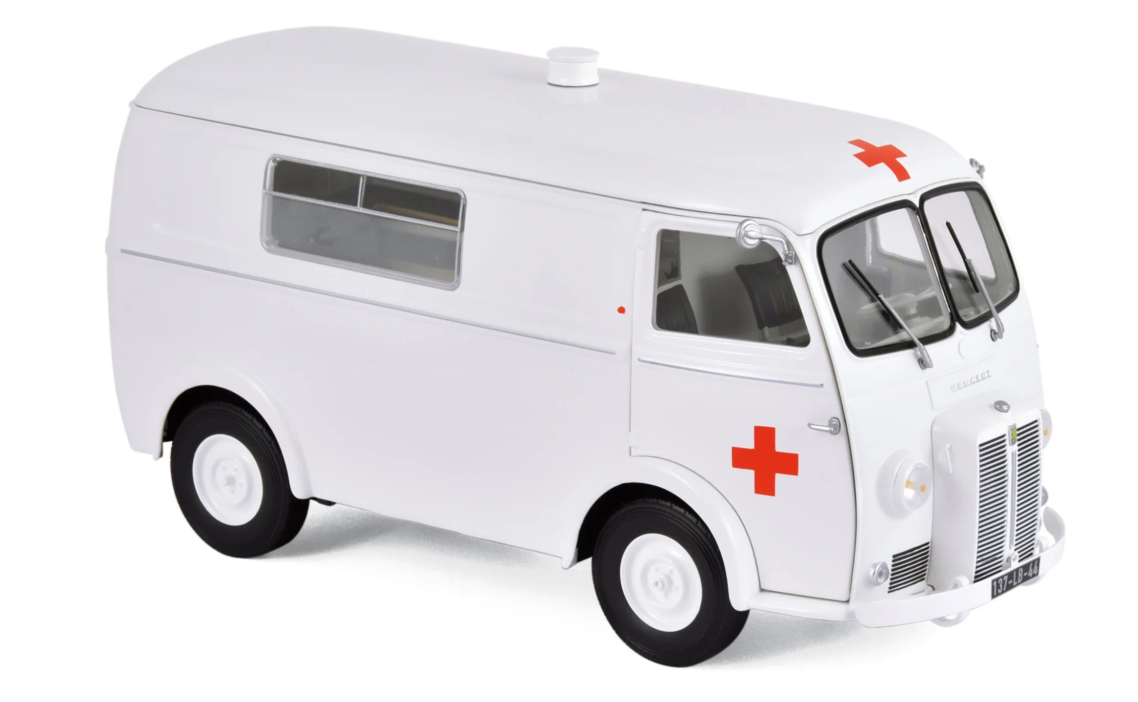 Peugeot D4B Ambulance 1963 1/18