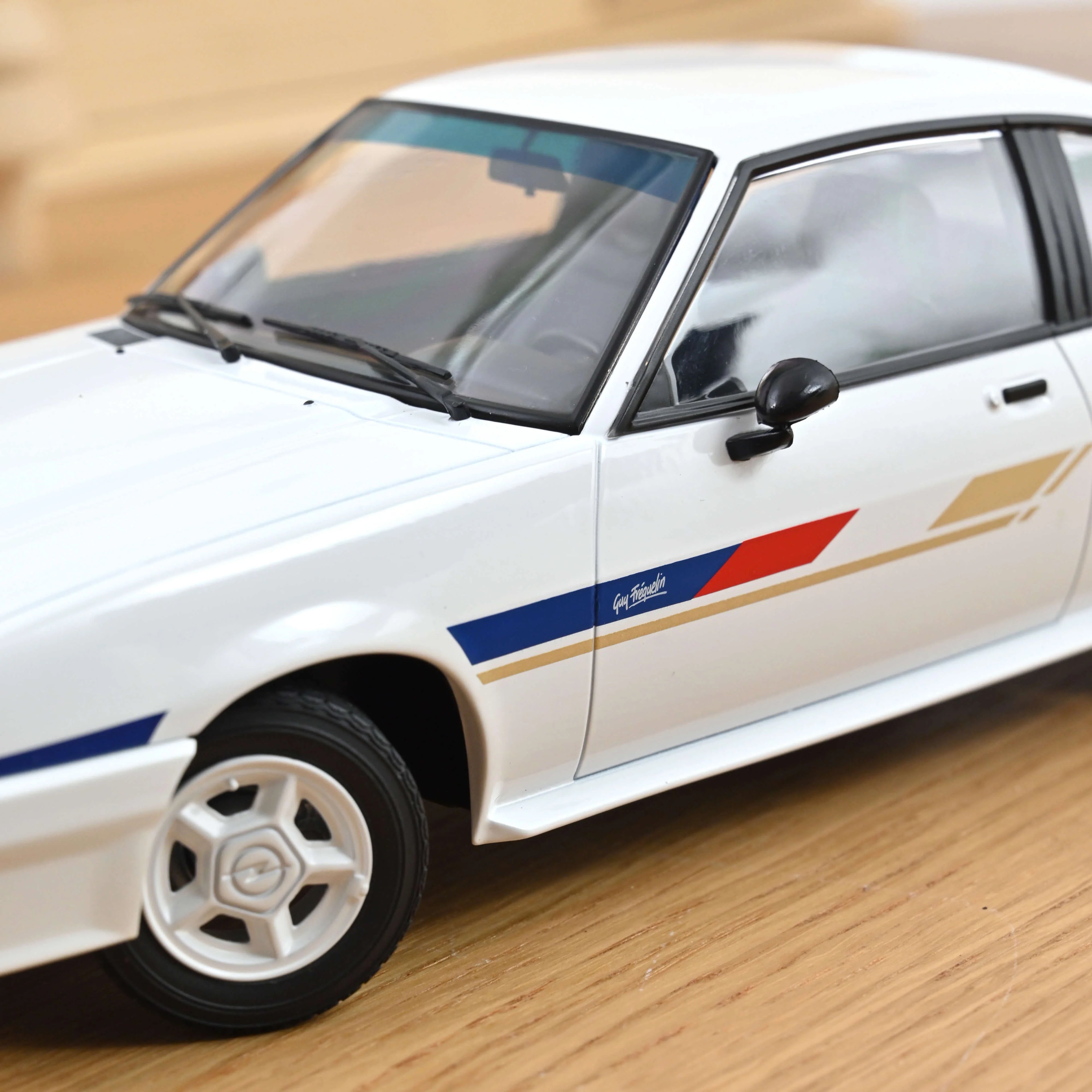 Opel Manta Guy Frequelin 1984 Blanc 1:18