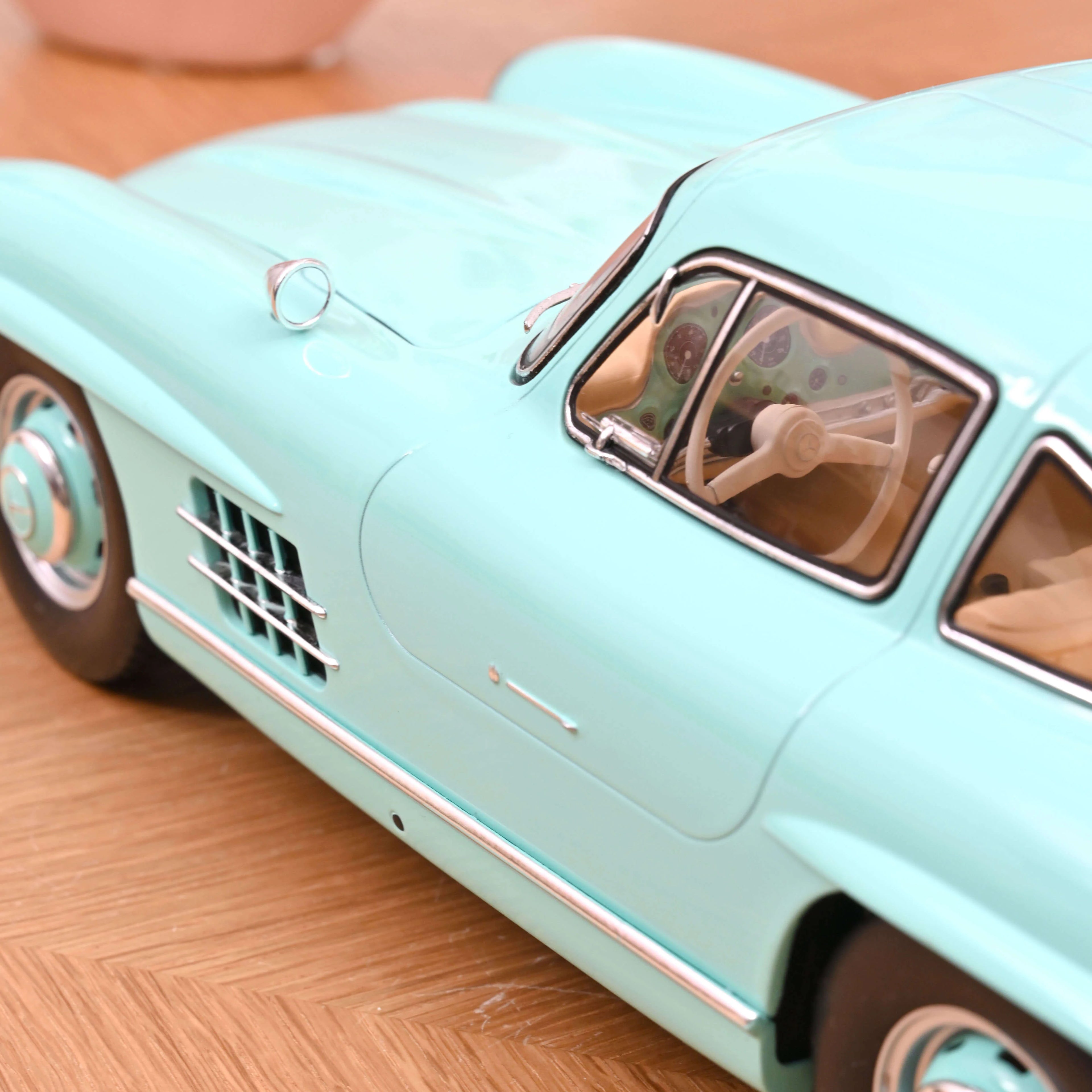 Mercedes-Benz 300 SL 1954 Tiffany Blue 1:12 - 200 pcs