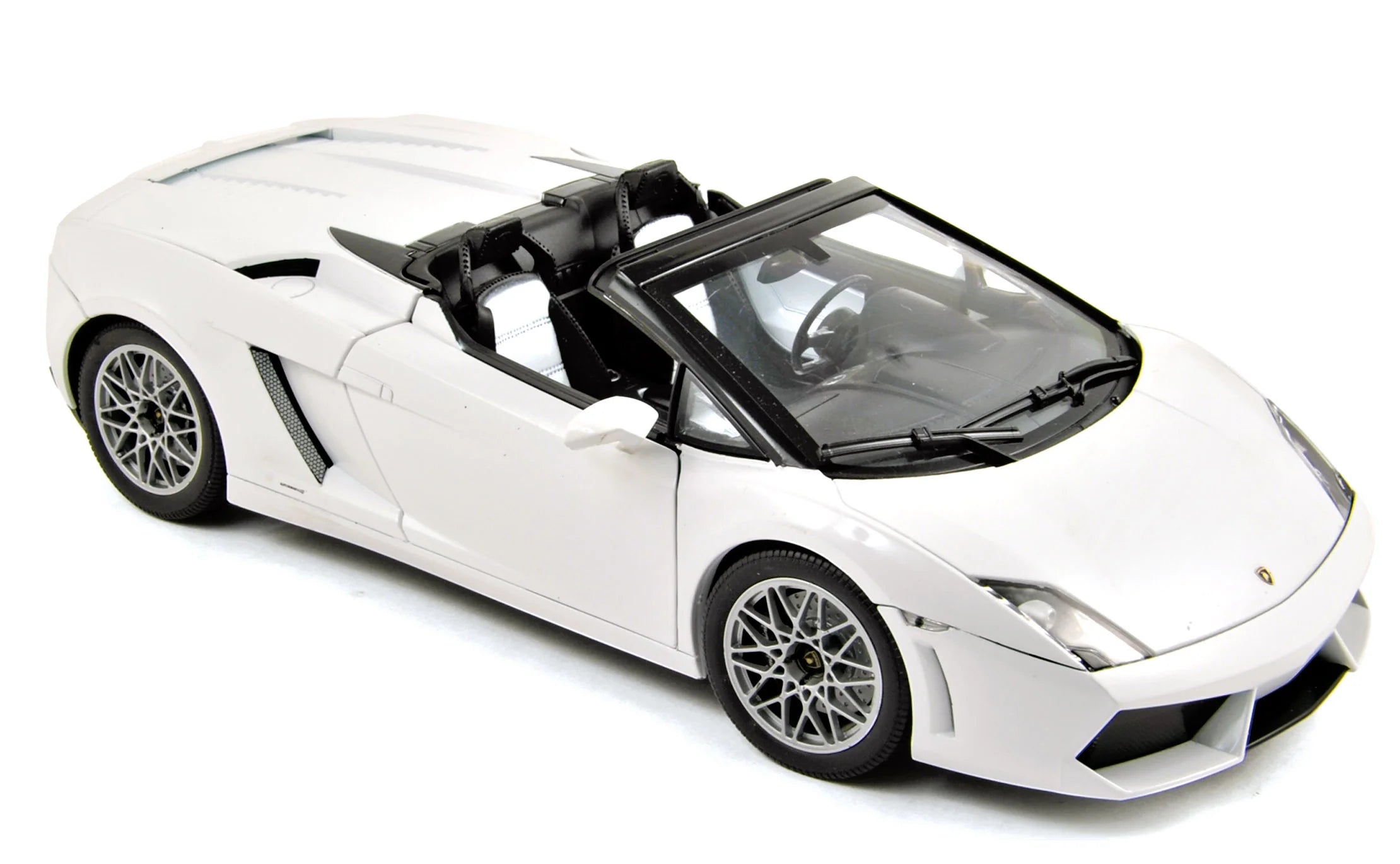 Lamborghini Gallardo LP 560-4 Spyder 2009 White 1:18