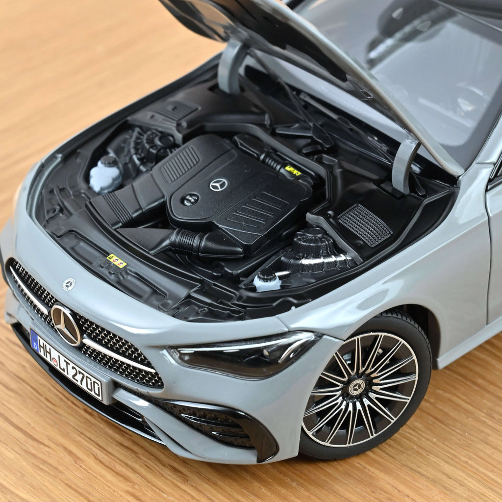 Mercedes-Benz CLE Coupé 2024 Alpine Grey 1:18 - 200pcs