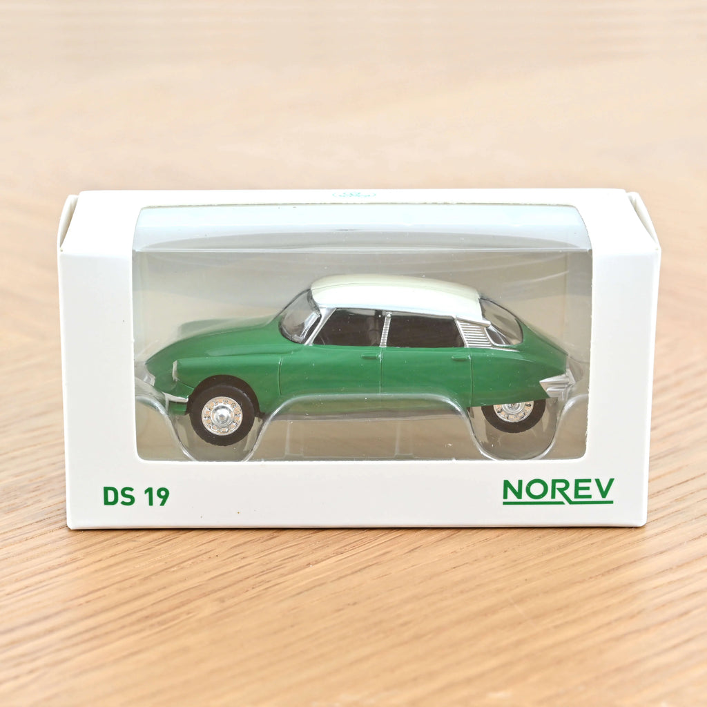Citroën DS 19 1958 Grün & weißes Dach 1:58
