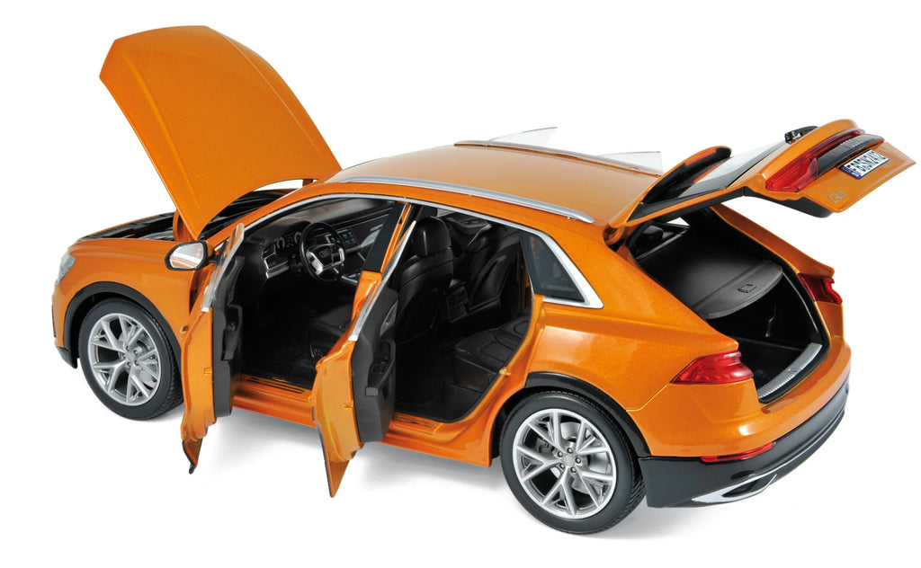 Audi Q8 2018 Orange Metallic 1:18