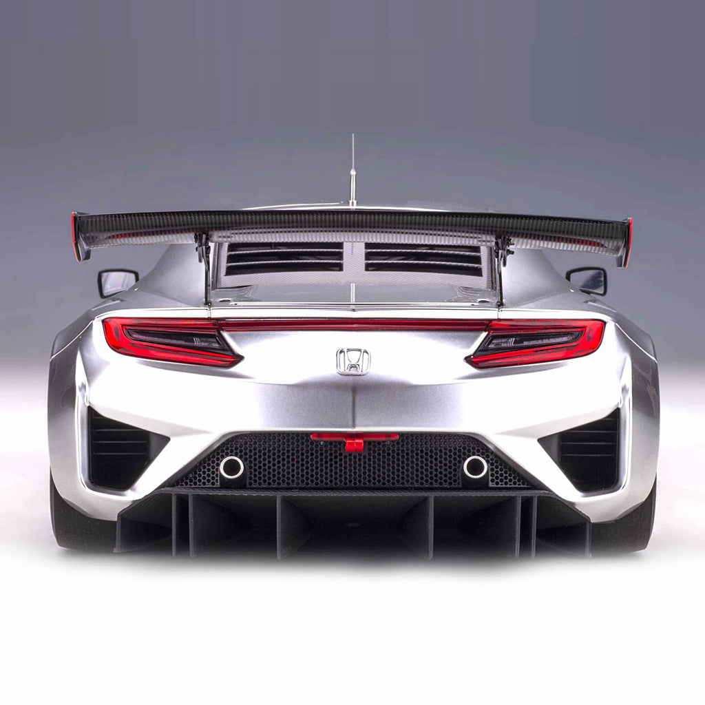 Honda NSX GT3 2018 Silber 1:18